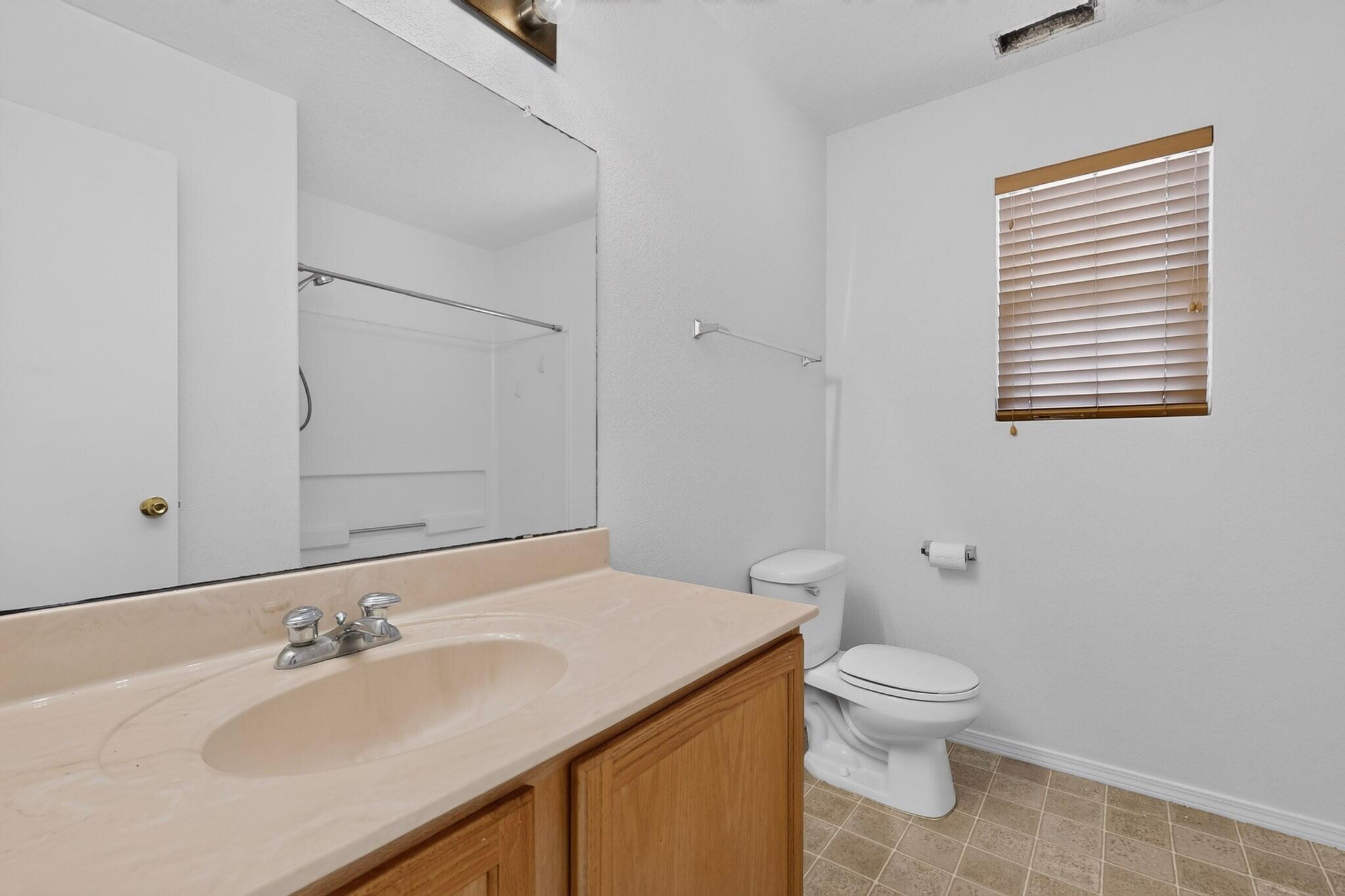 Photo 18 — 2035 Cielo Oeste Place NW