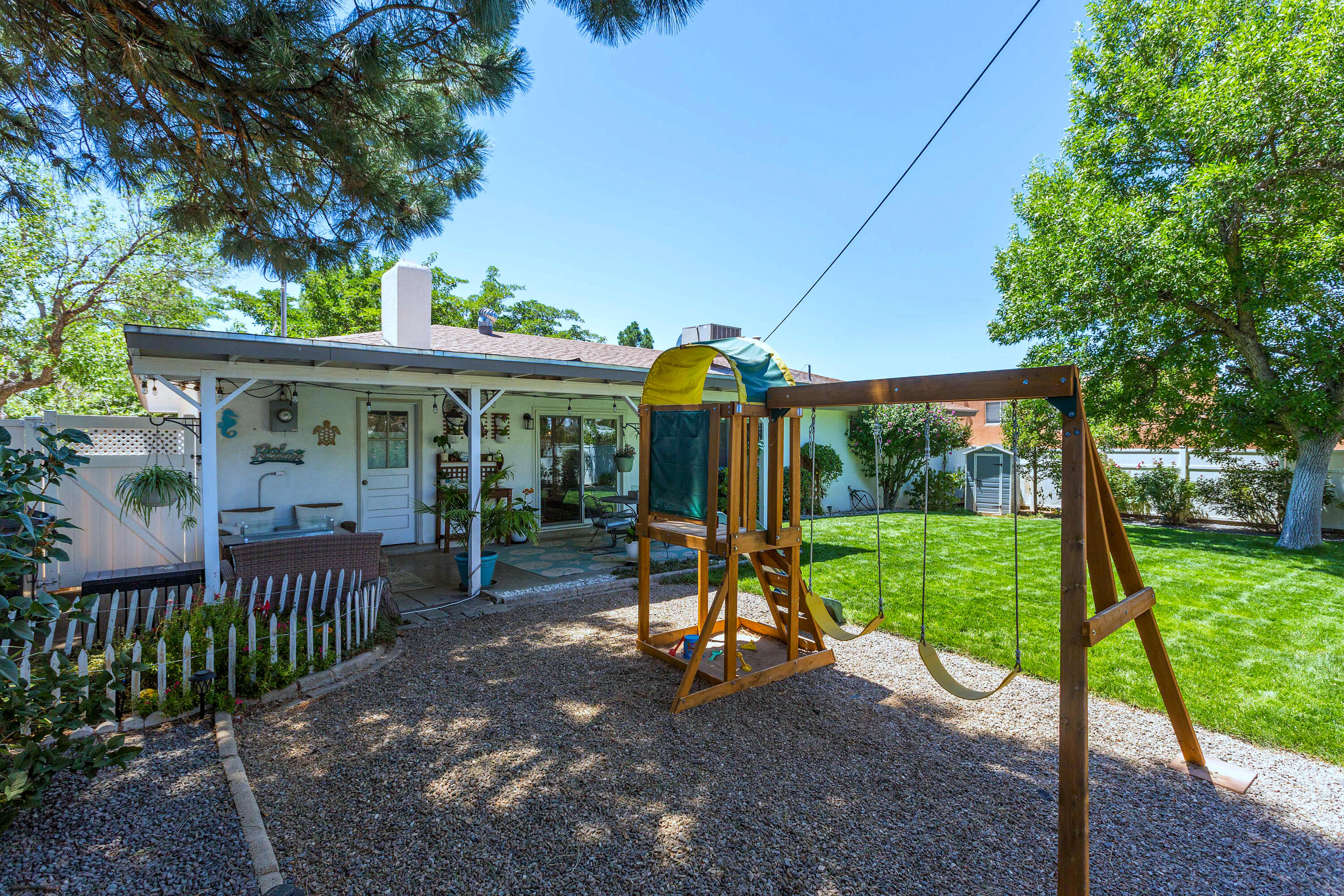 Photo 10 — 11609 Lexington Avenue NE