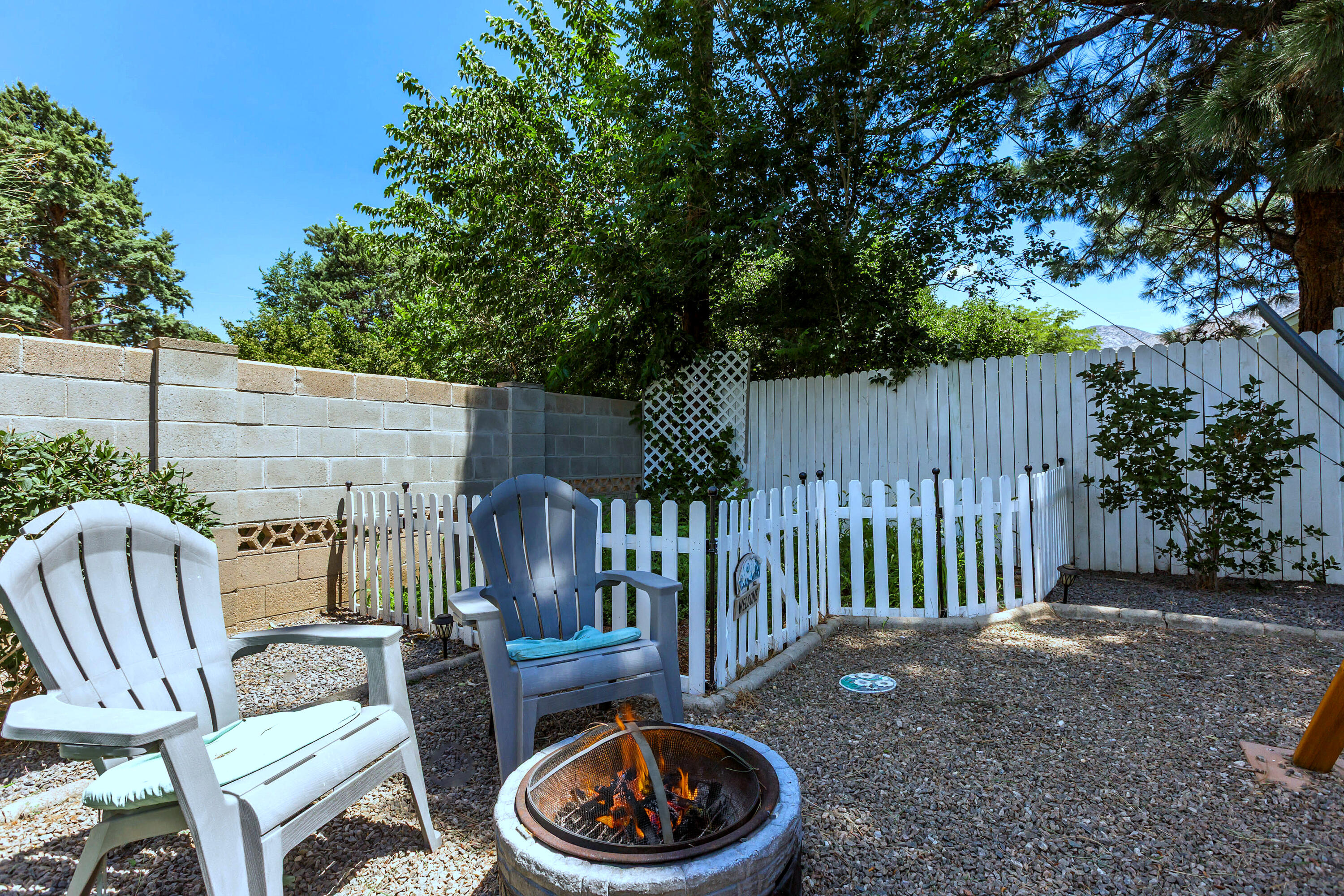 Photo 7 — 11609 Lexington Avenue NE