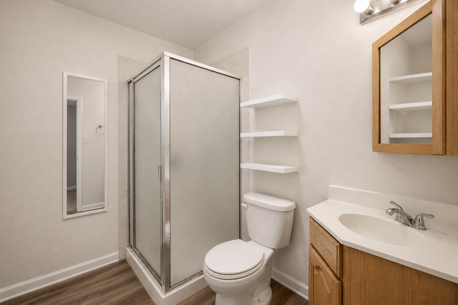 Photo 12 — 2827 Dorothy Street NE