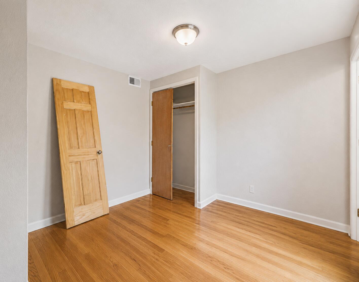 Photo 16 — 2827 Dorothy Street NE
