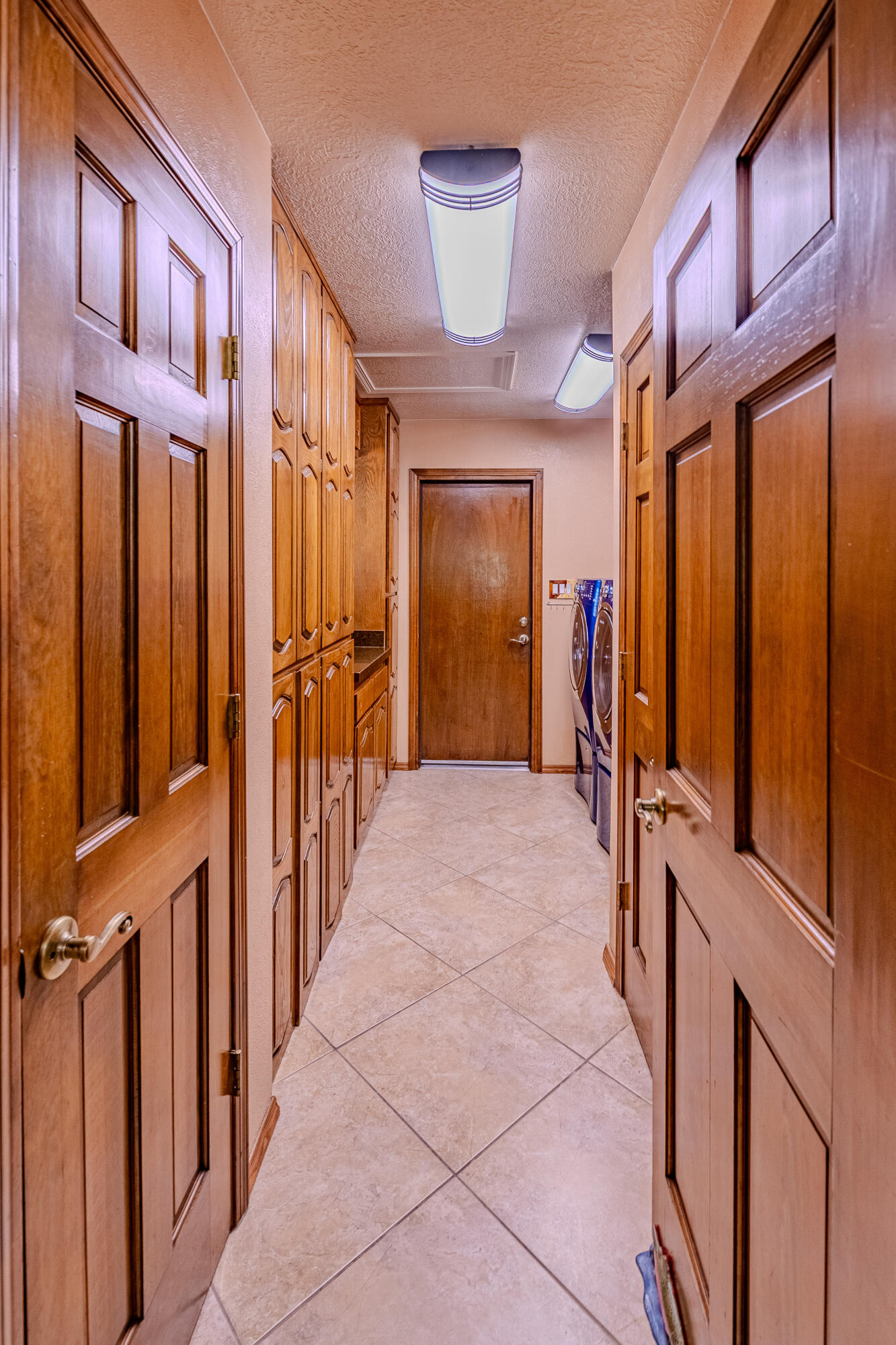Photo 9 — 5709 Royal Oak Drive NE