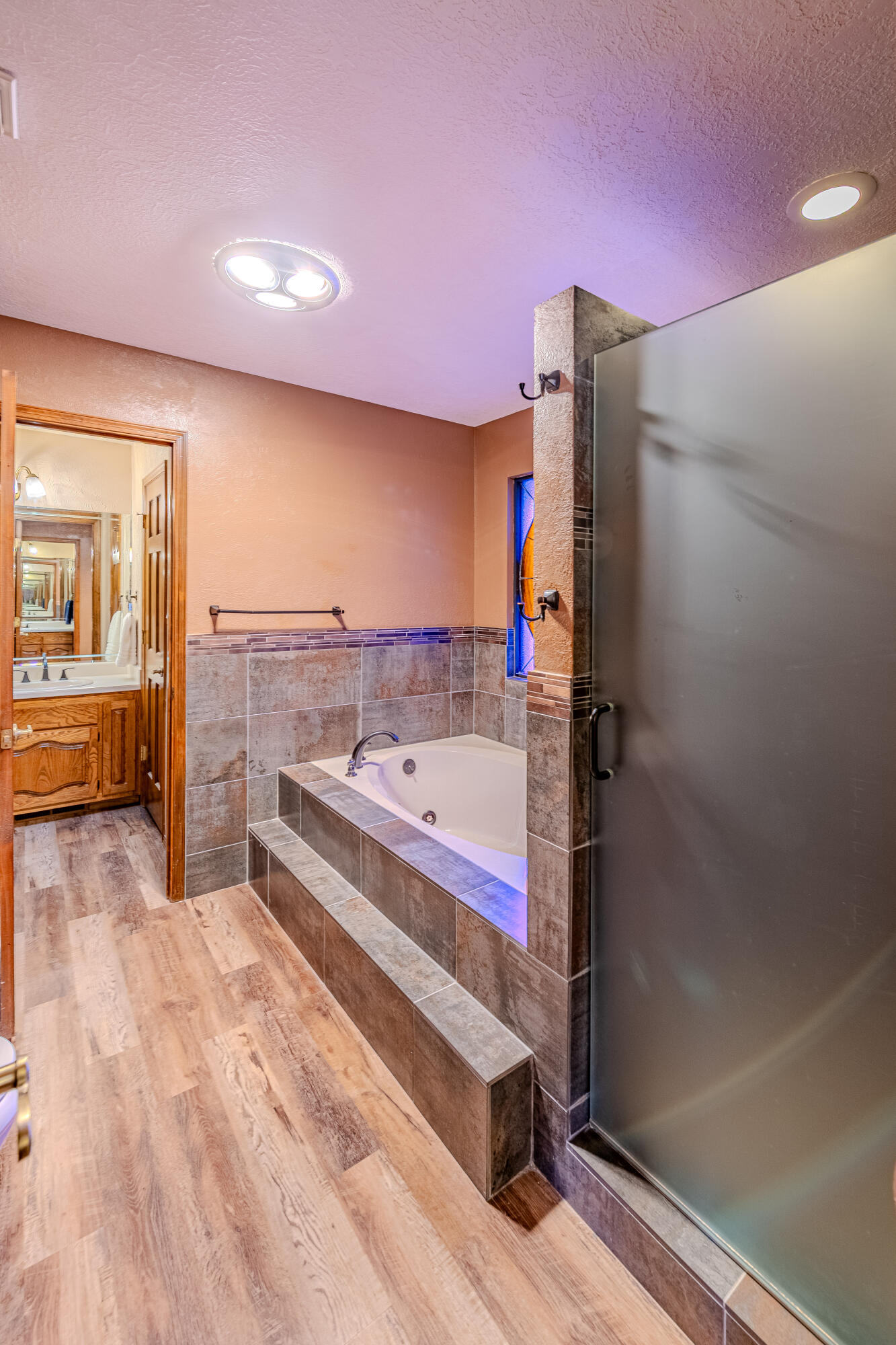 Photo 12 — 5709 Royal Oak Drive NE