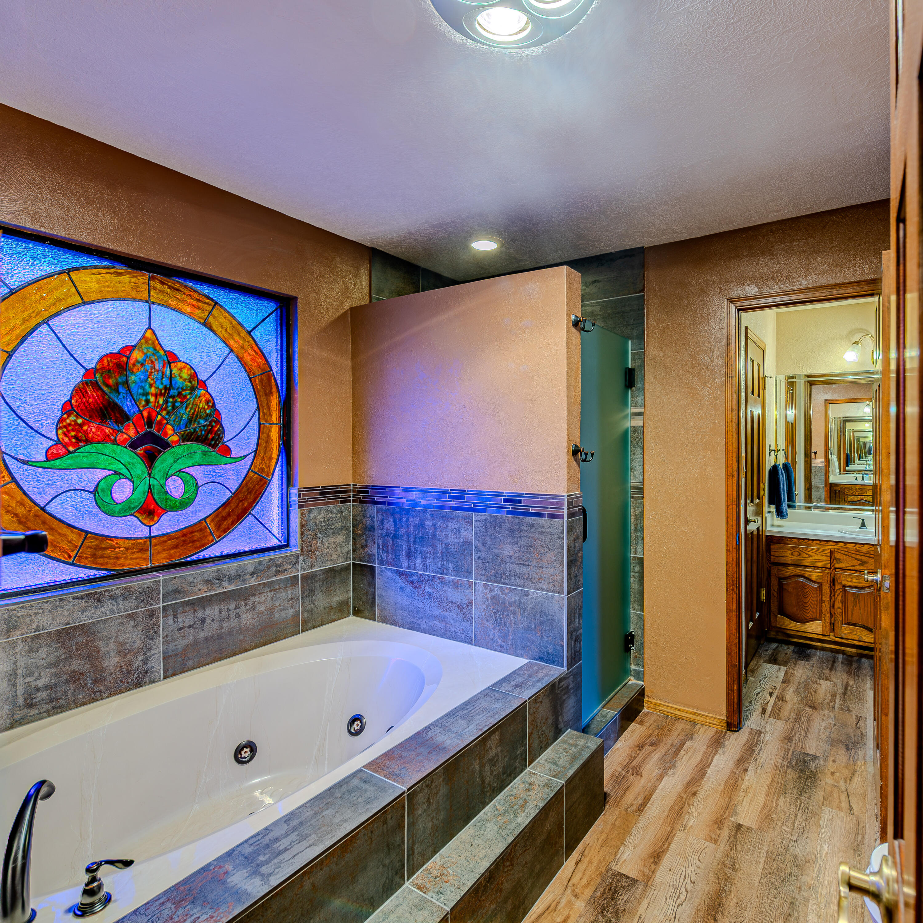 Photo 15 — 5709 Royal Oak Drive NE