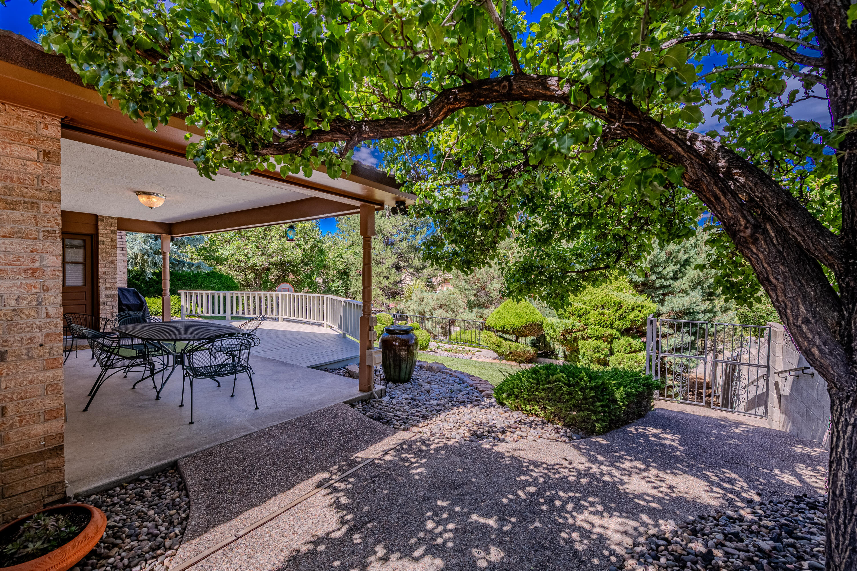 Photo 20 — 5709 Royal Oak Drive NE