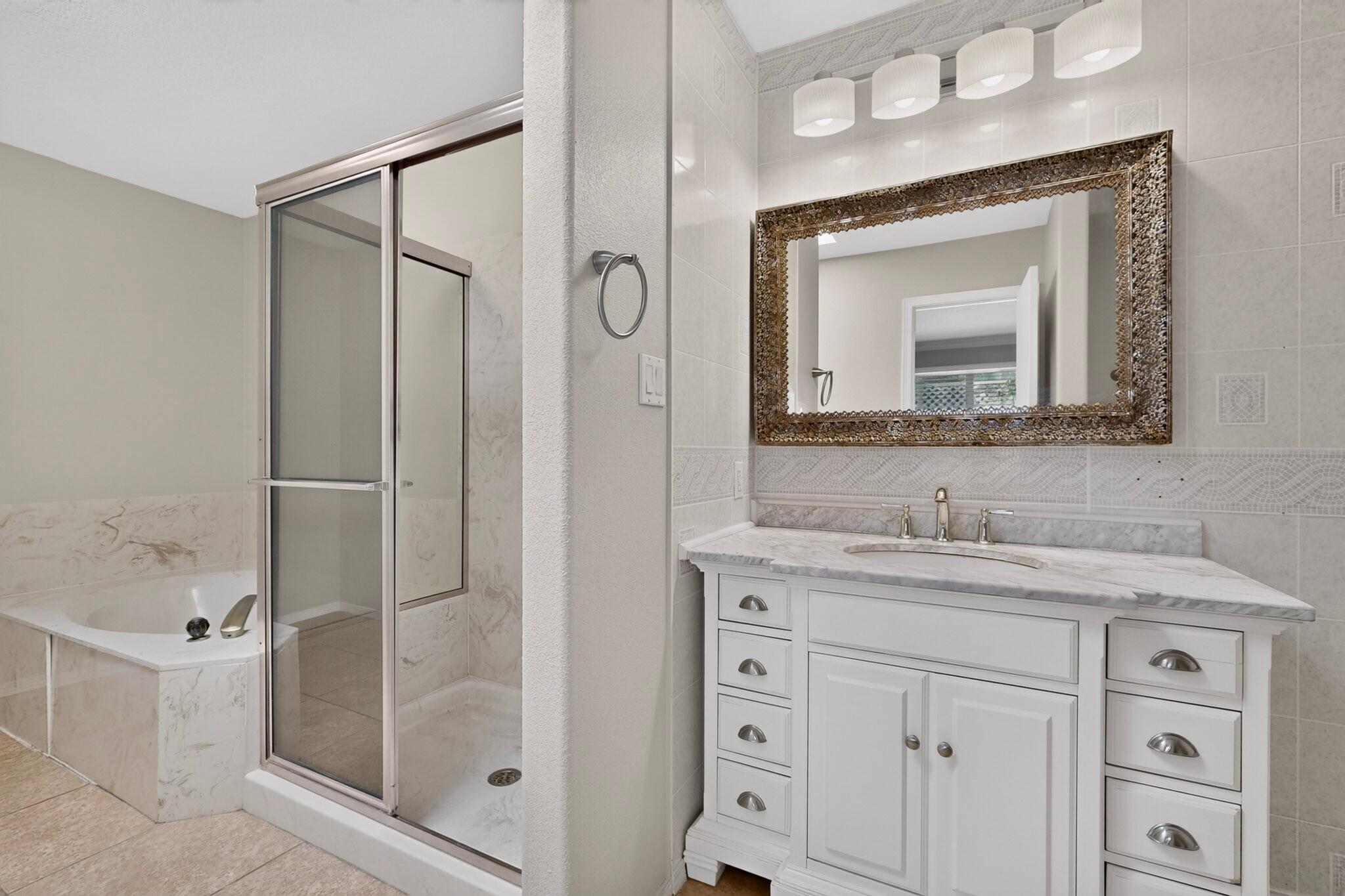 Photo 14 — 7715 WILLIAM MOYERS Avenue NE