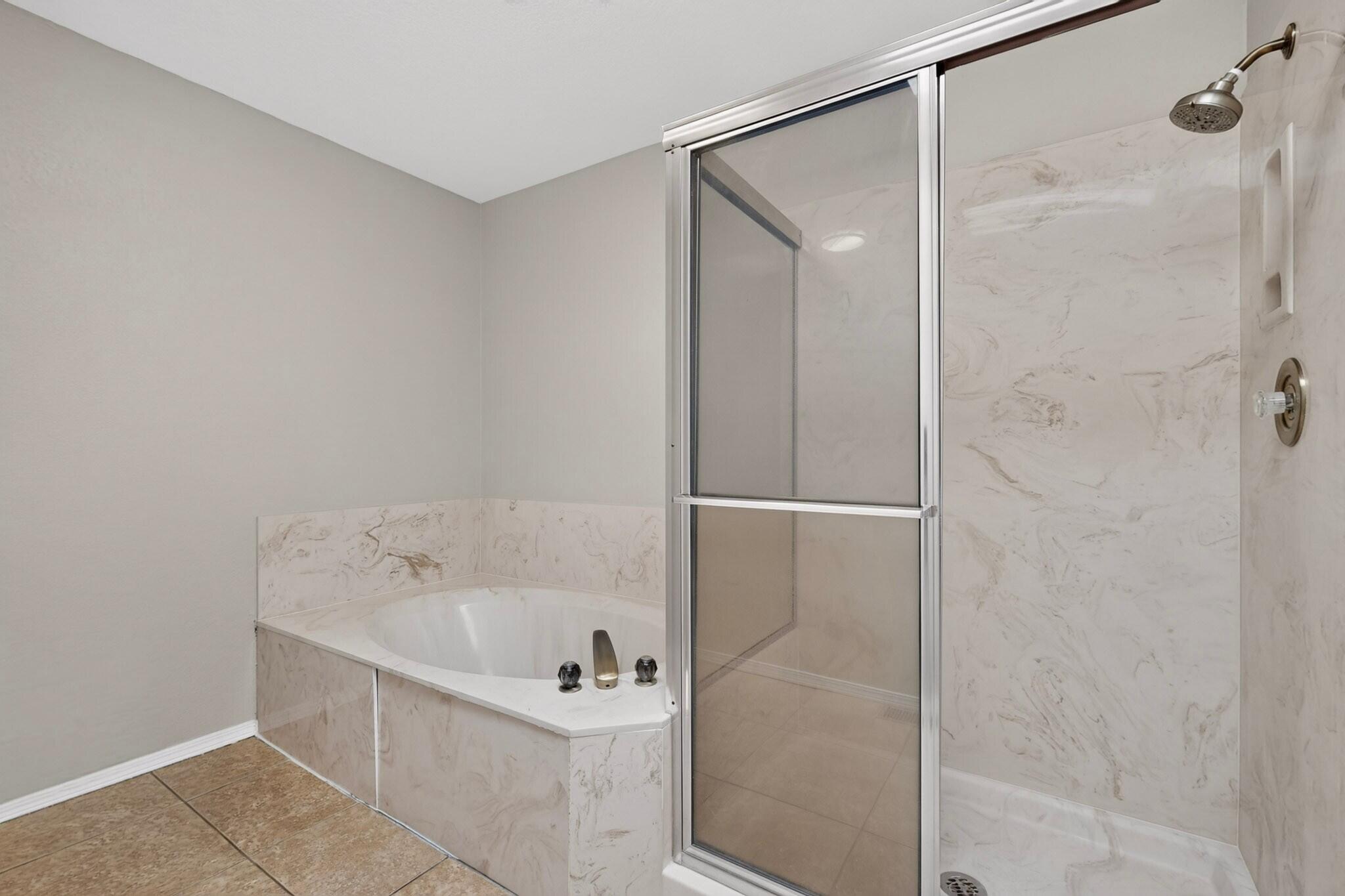 Photo 15 — 7715 WILLIAM MOYERS Avenue NE