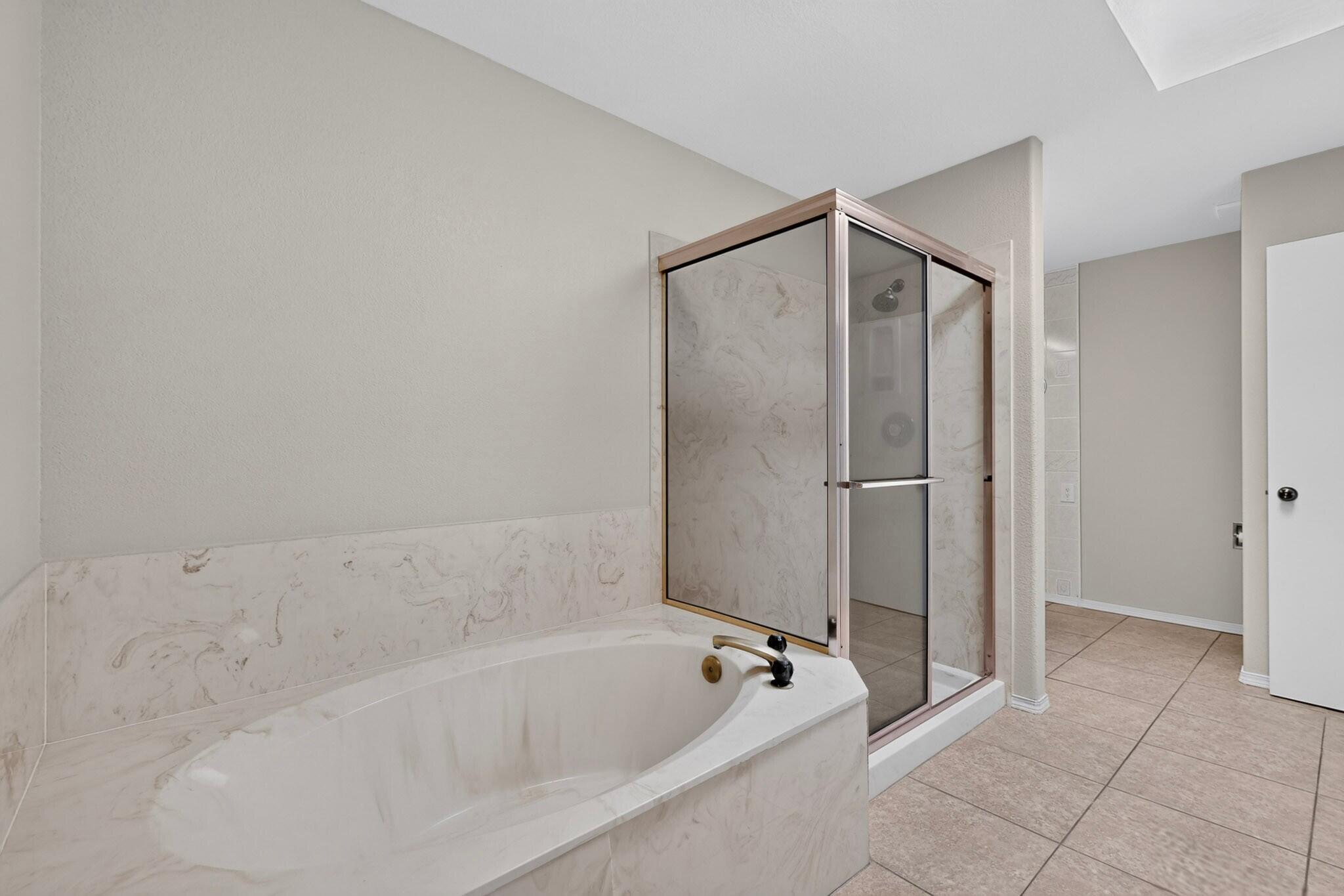 Photo 16 — 7715 WILLIAM MOYERS Avenue NE