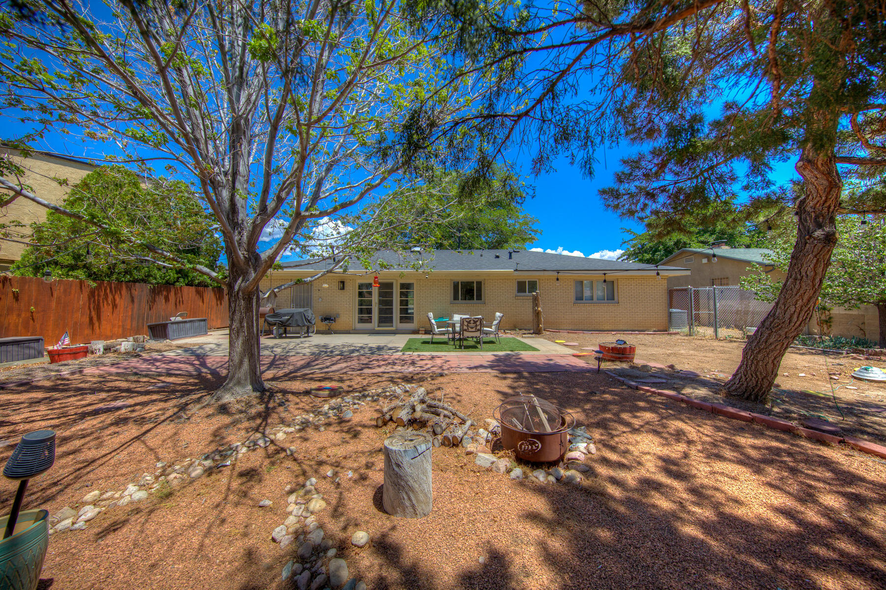 Photo 5 — 6853 Mossman Place NE