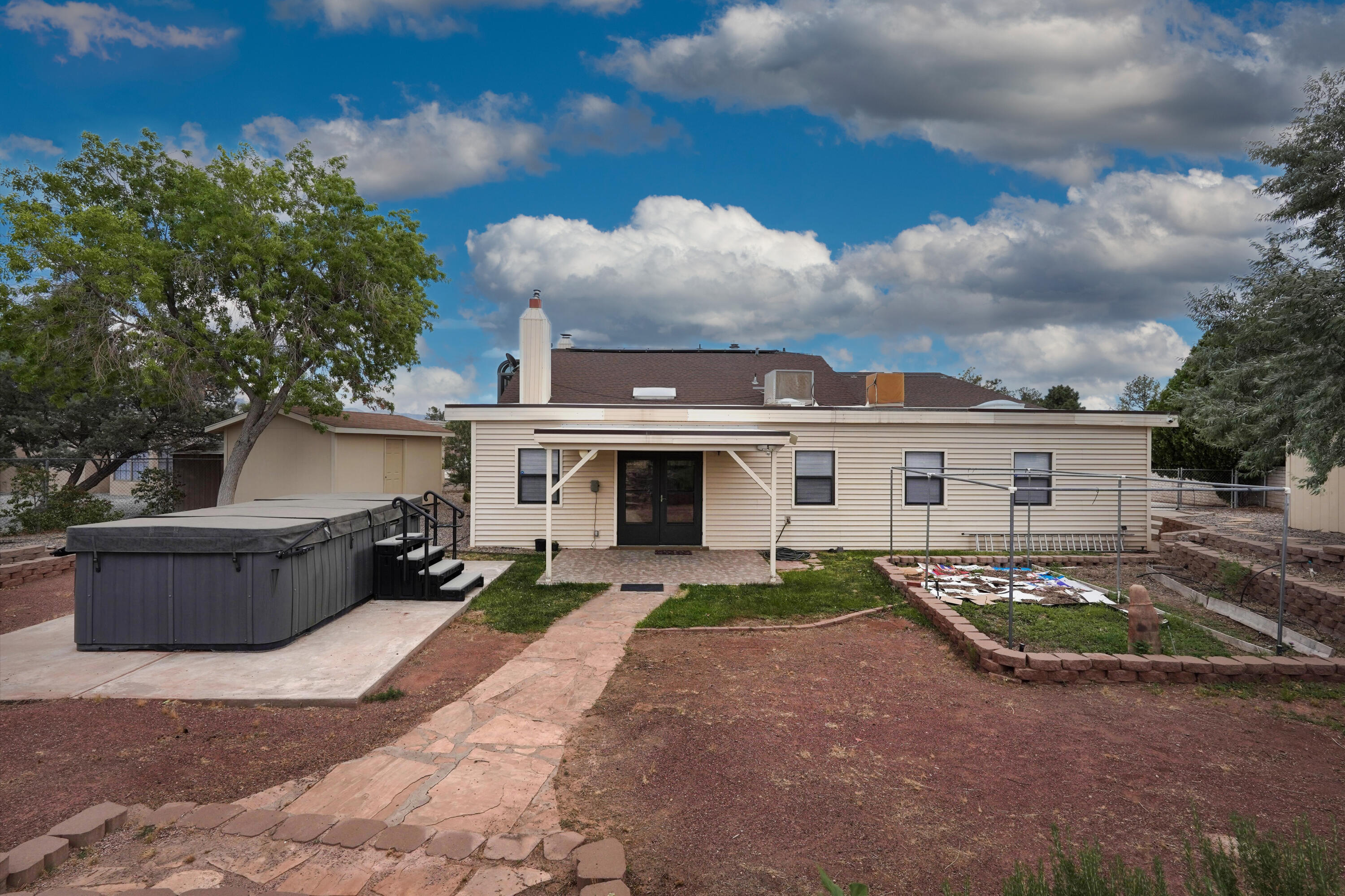 Photo 3 — 3507 Saint Andrews Drive SE