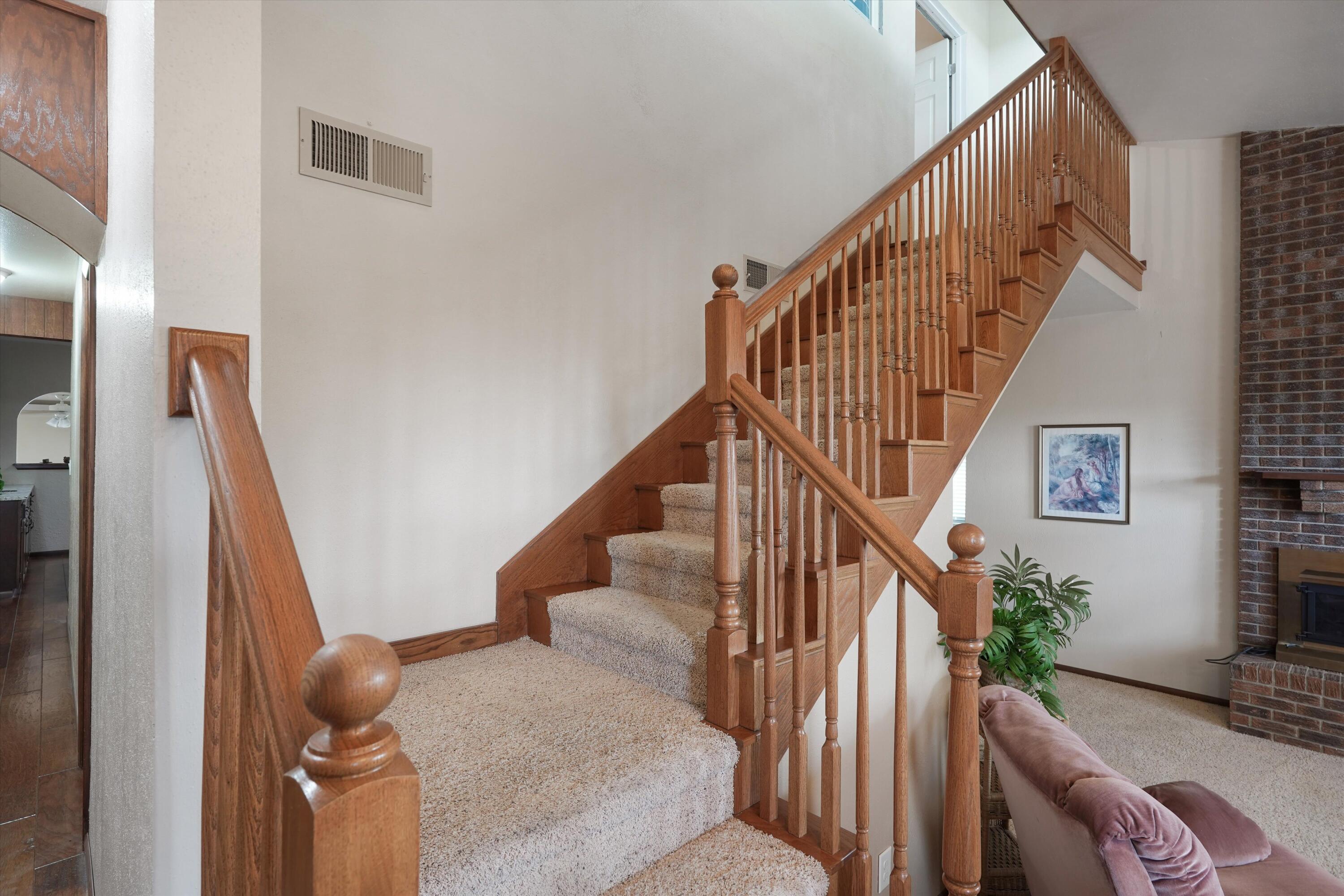 Photo 12 — 3507 Saint Andrews Drive SE