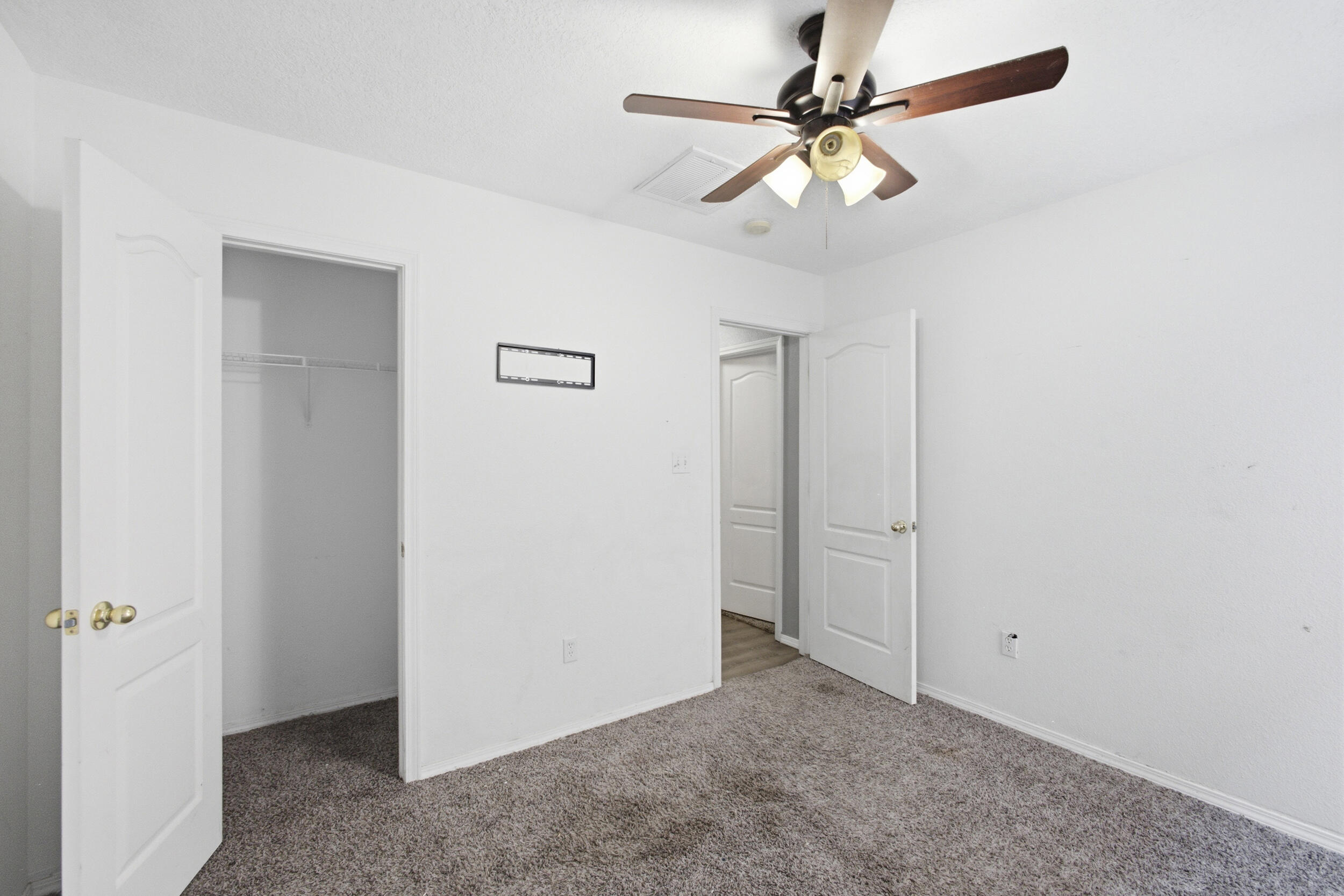 Photo 2 — 10408 Sandy Flats Avenue SW