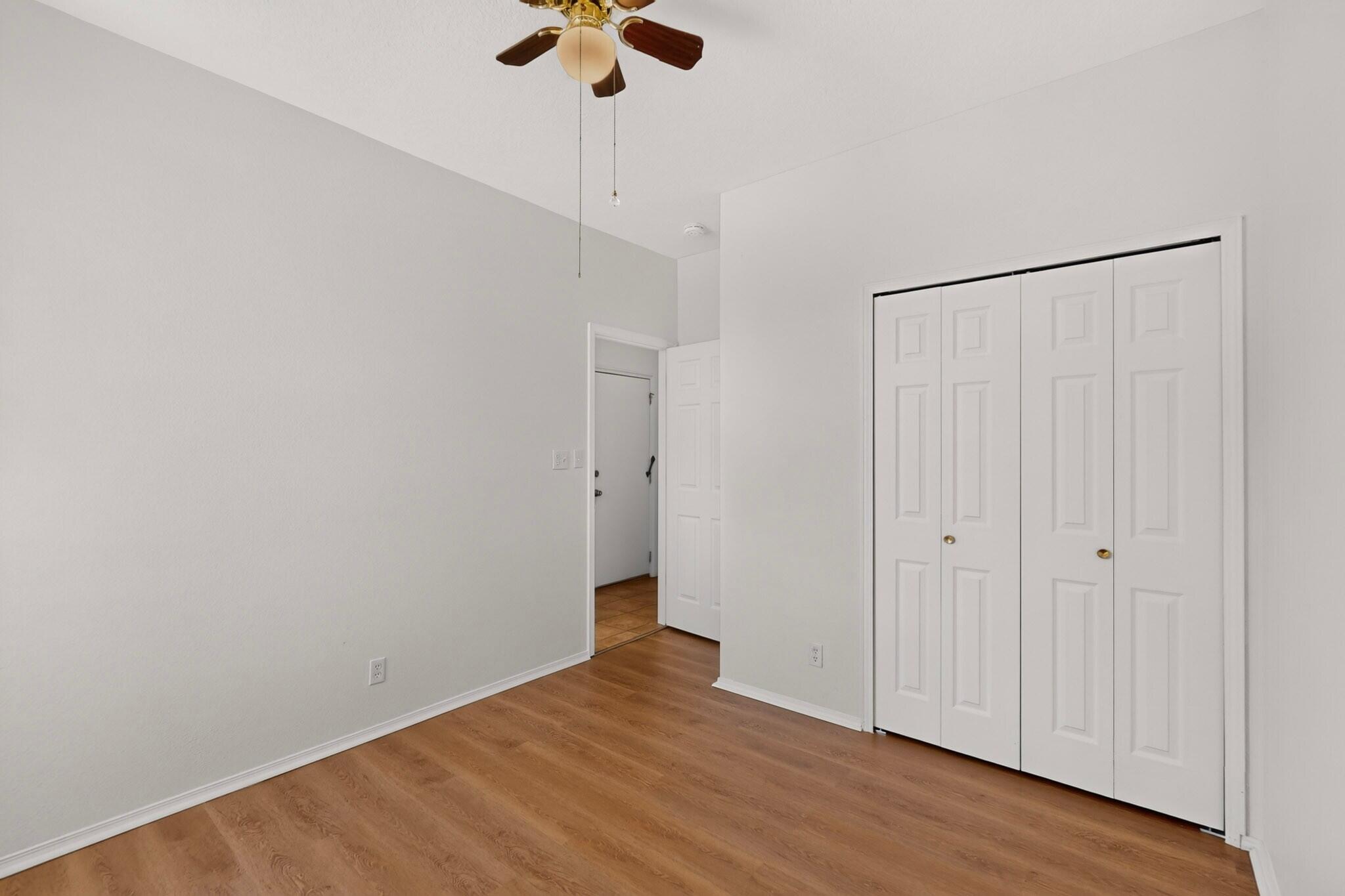 Photo 20 — 1729 Strawberry Drive NE