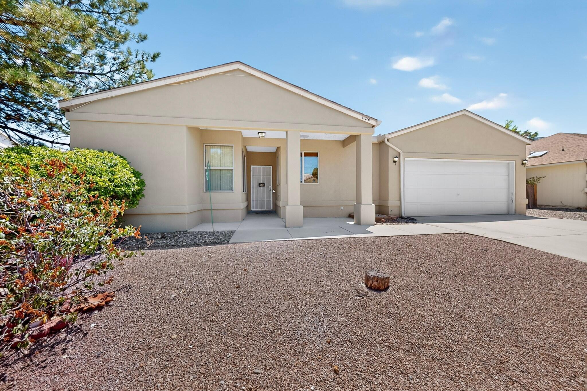 Photo 4 — 1729 Strawberry Drive NE