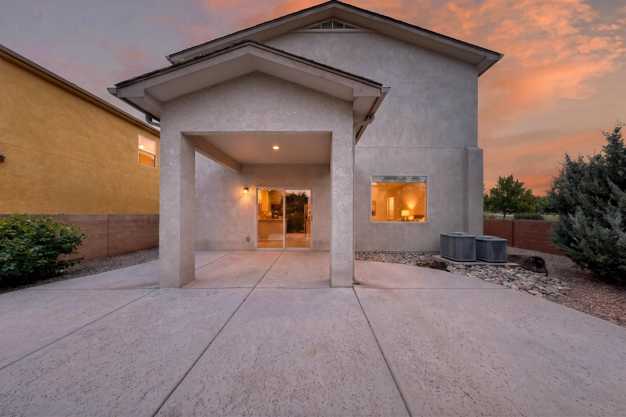 Photo 11 — 836 Zimina Drive NW