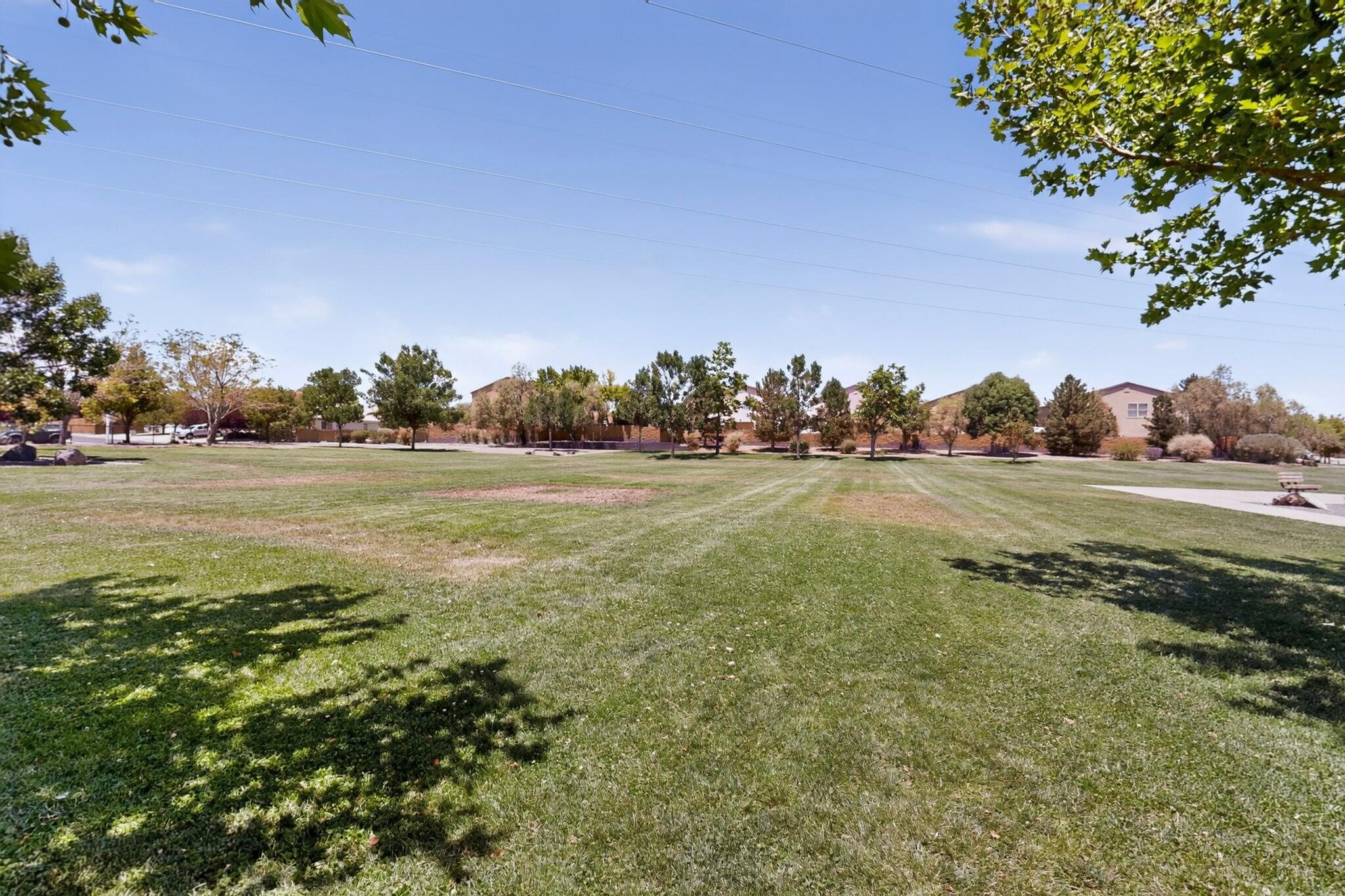 Photo 6 — 836 Zimina Drive NW