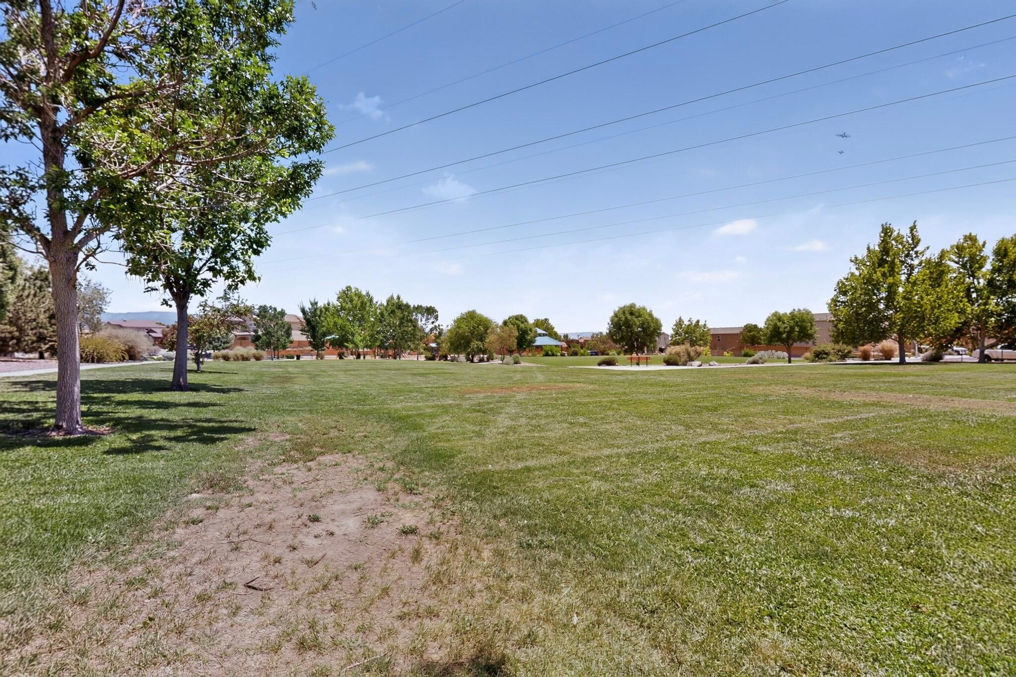 Photo 5 — 836 Zimina Drive NW