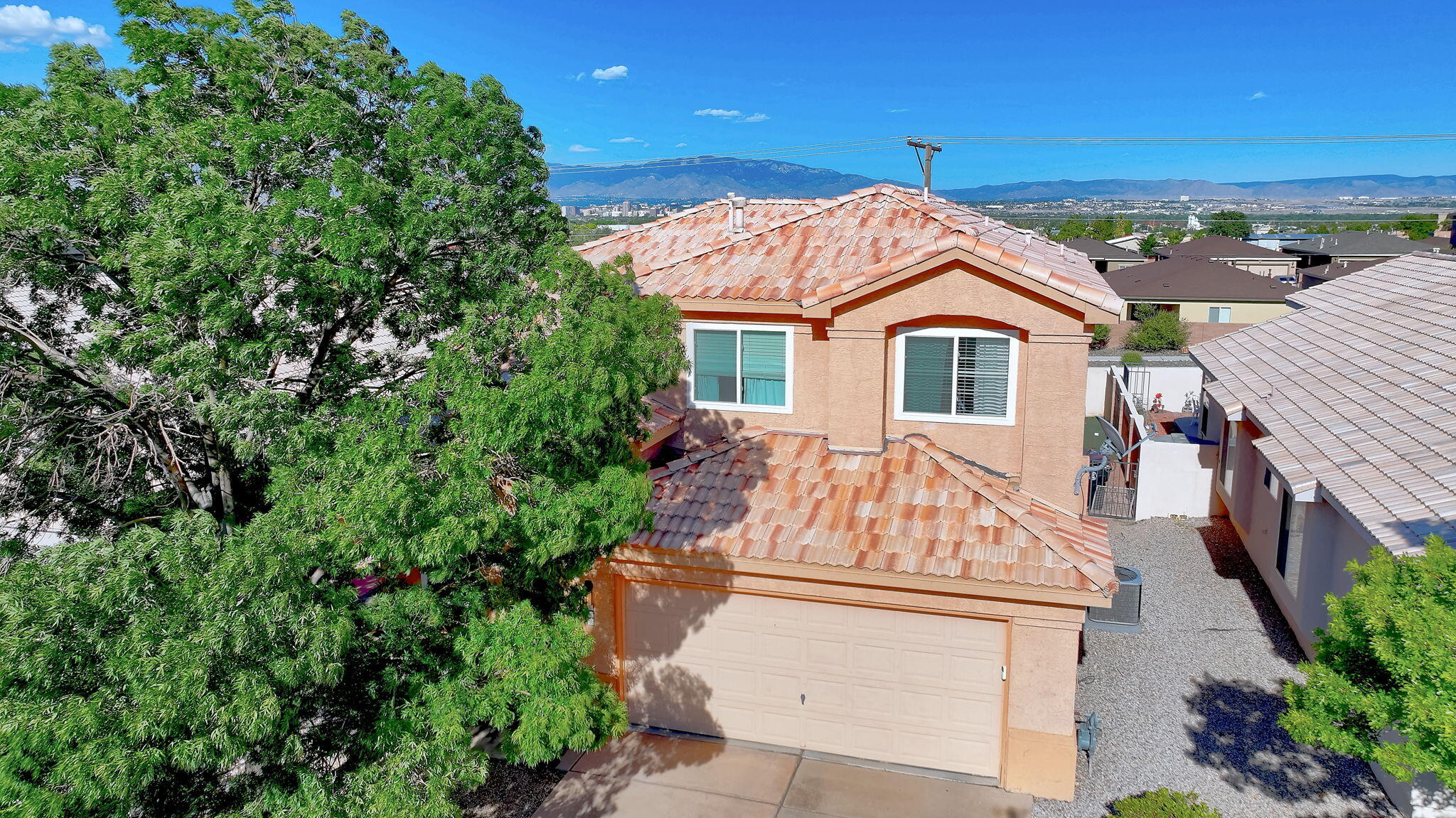 612 Via Canale SW