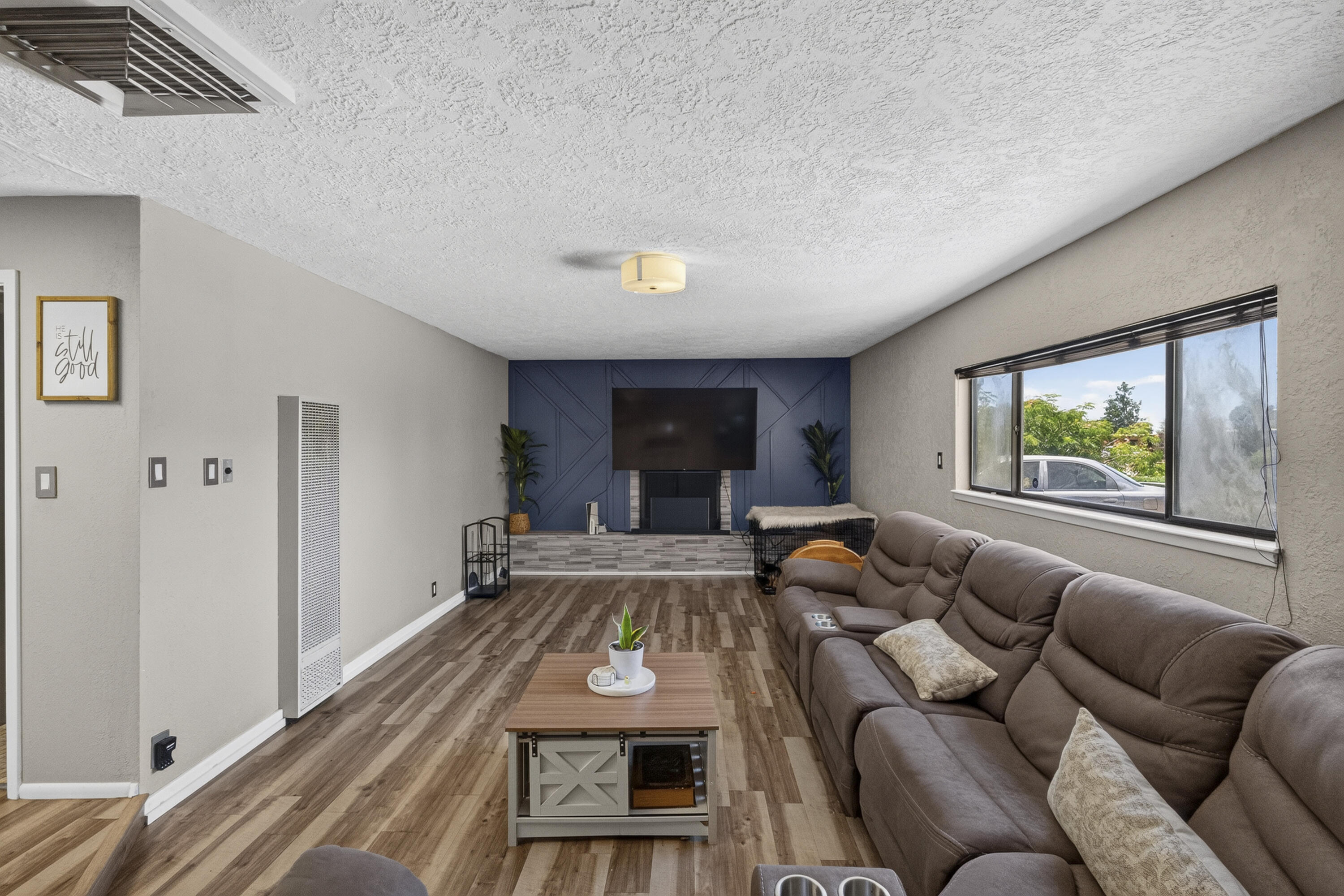 Photo 8 — 4004 Van Buren Street NE