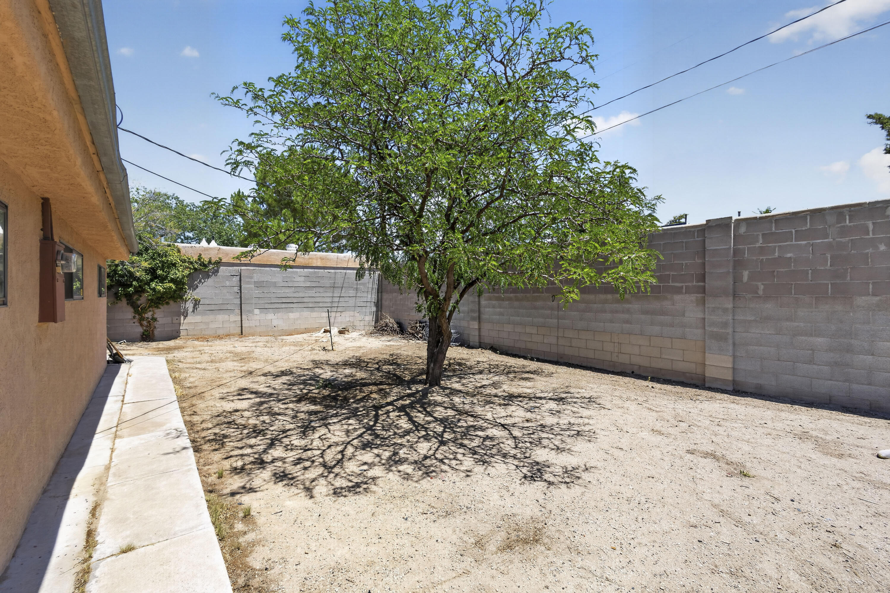 Photo 16 — 4004 Van Buren Street NE