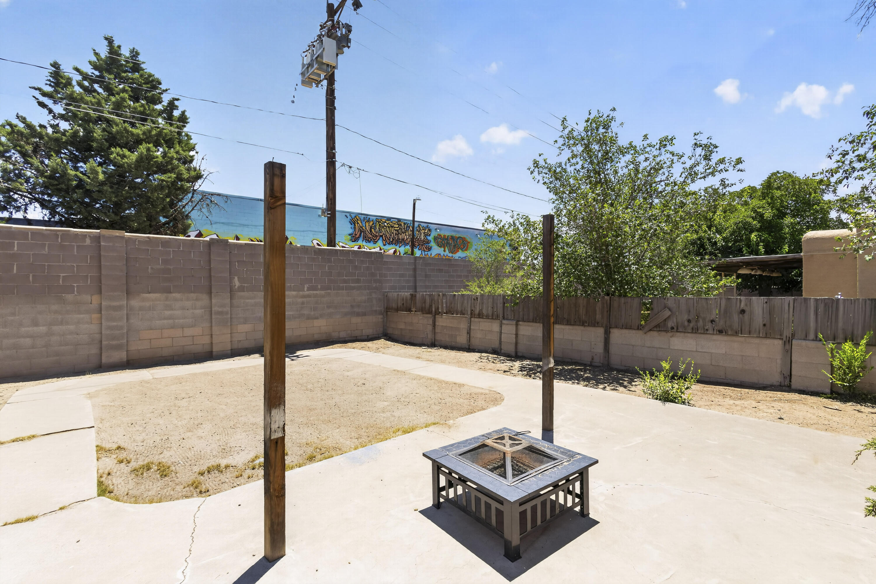 Photo 18 — 4004 Van Buren Street NE