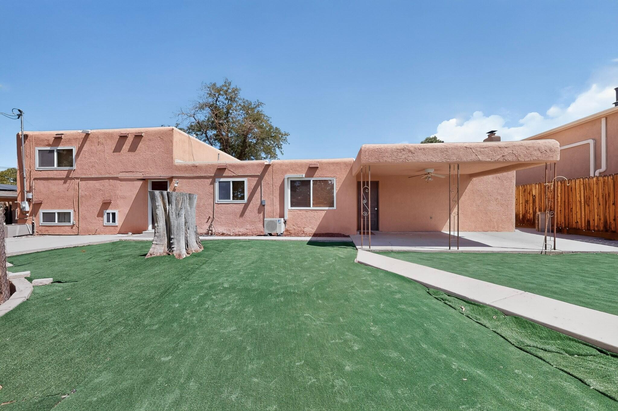 Photo 10 — 9308 Las Calabazillas Road NE