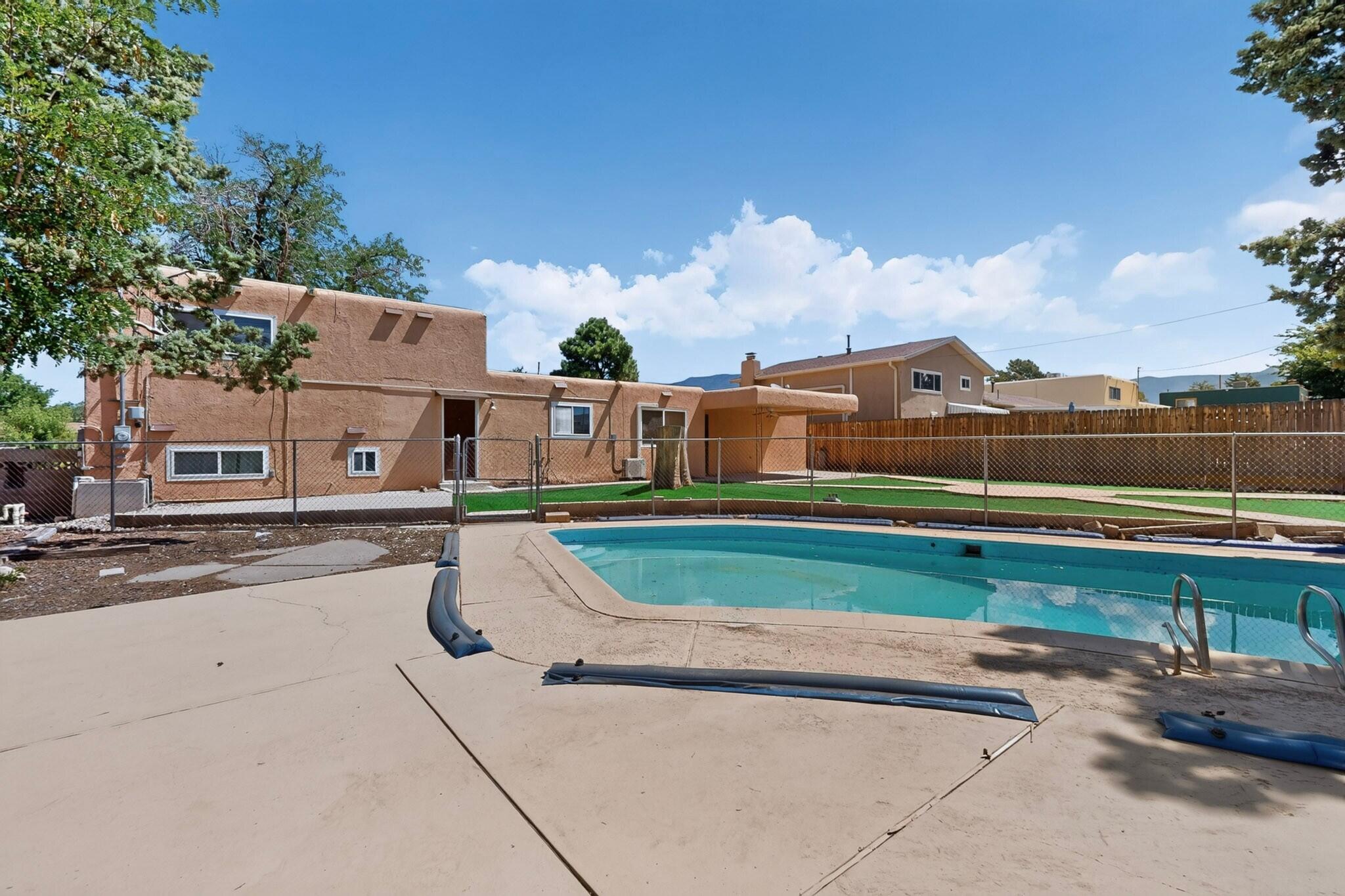 Photo 12 — 9308 Las Calabazillas Road NE