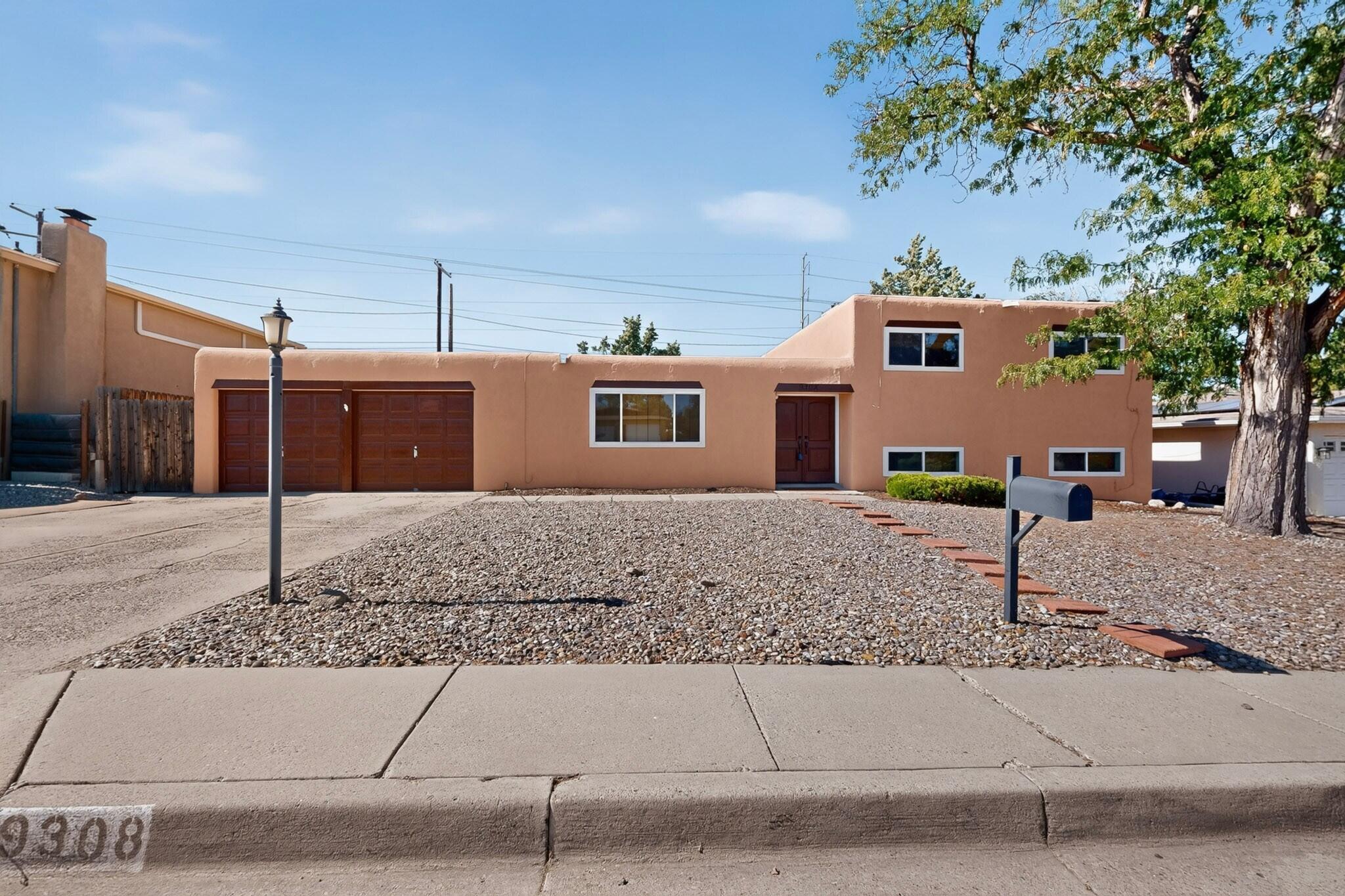 Photo 16 — 9308 Las Calabazillas Road NE