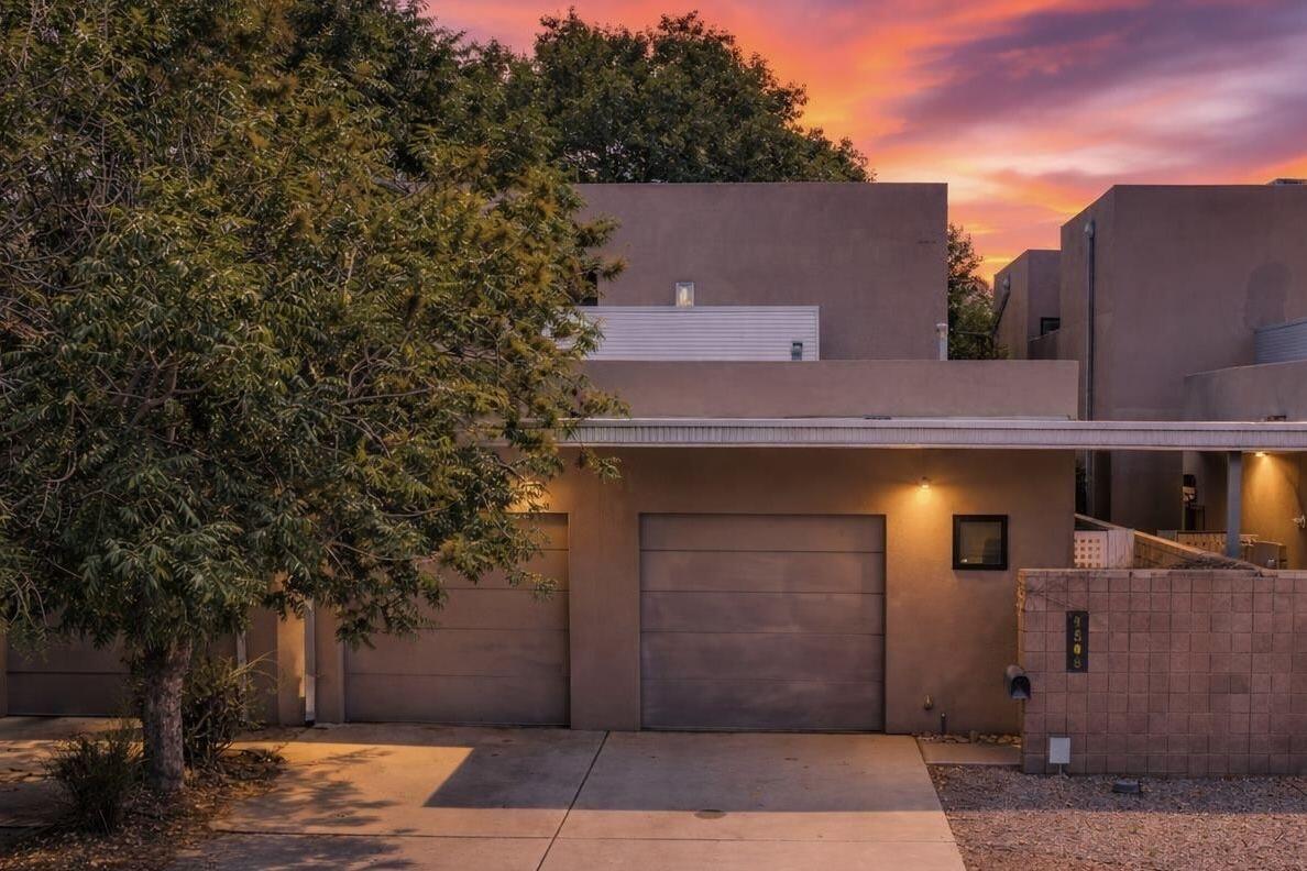1505 San Patricio Avenue SW, Albuquerque, NM 87104