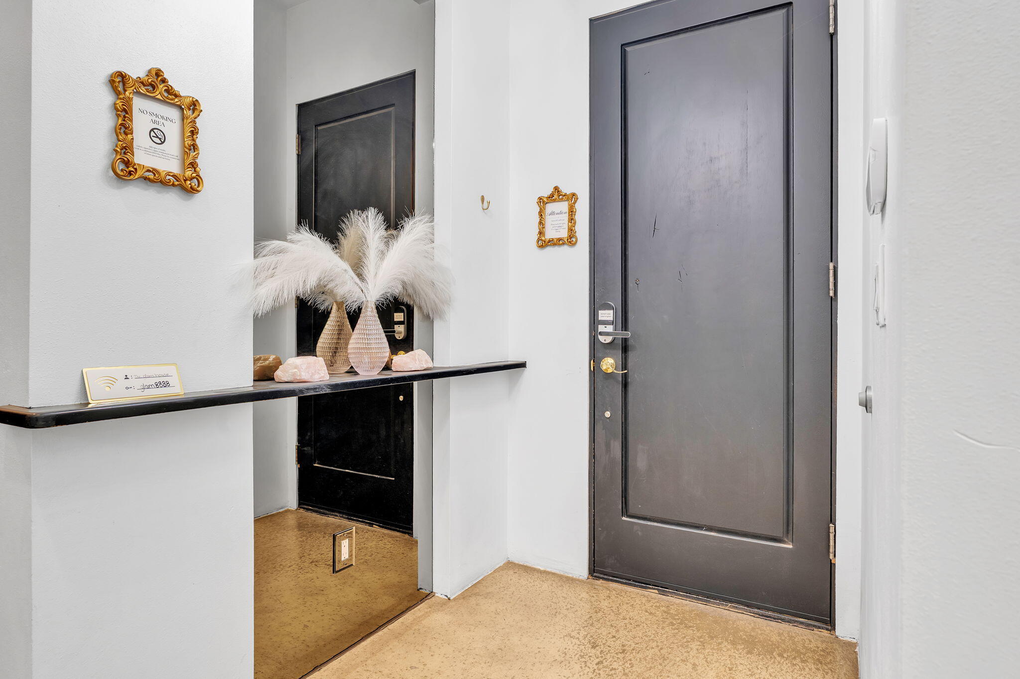Photo 6 — 1505 San Patricio Avenue SW