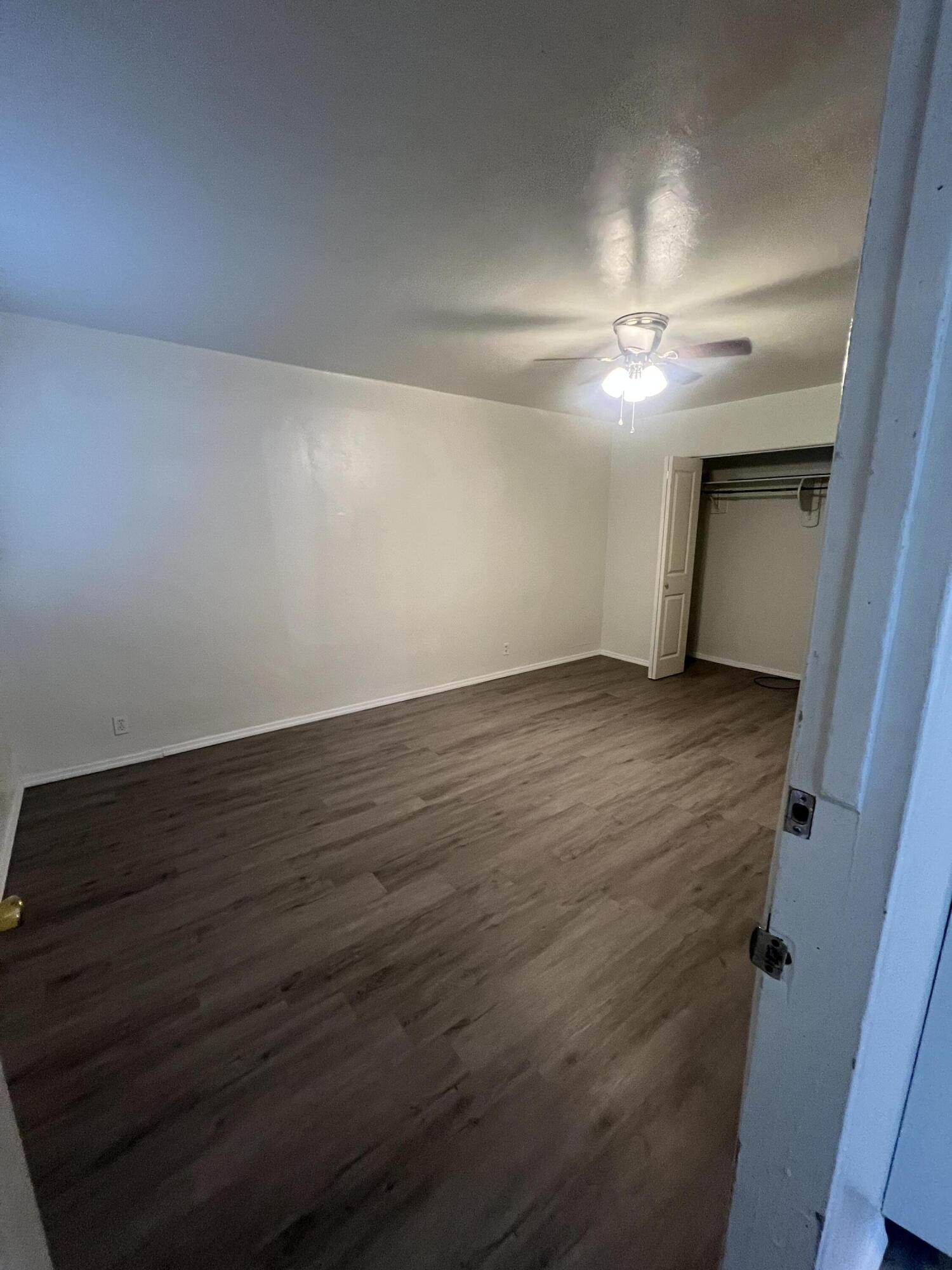 Photo 4 — 344 Tennessee Street NE B