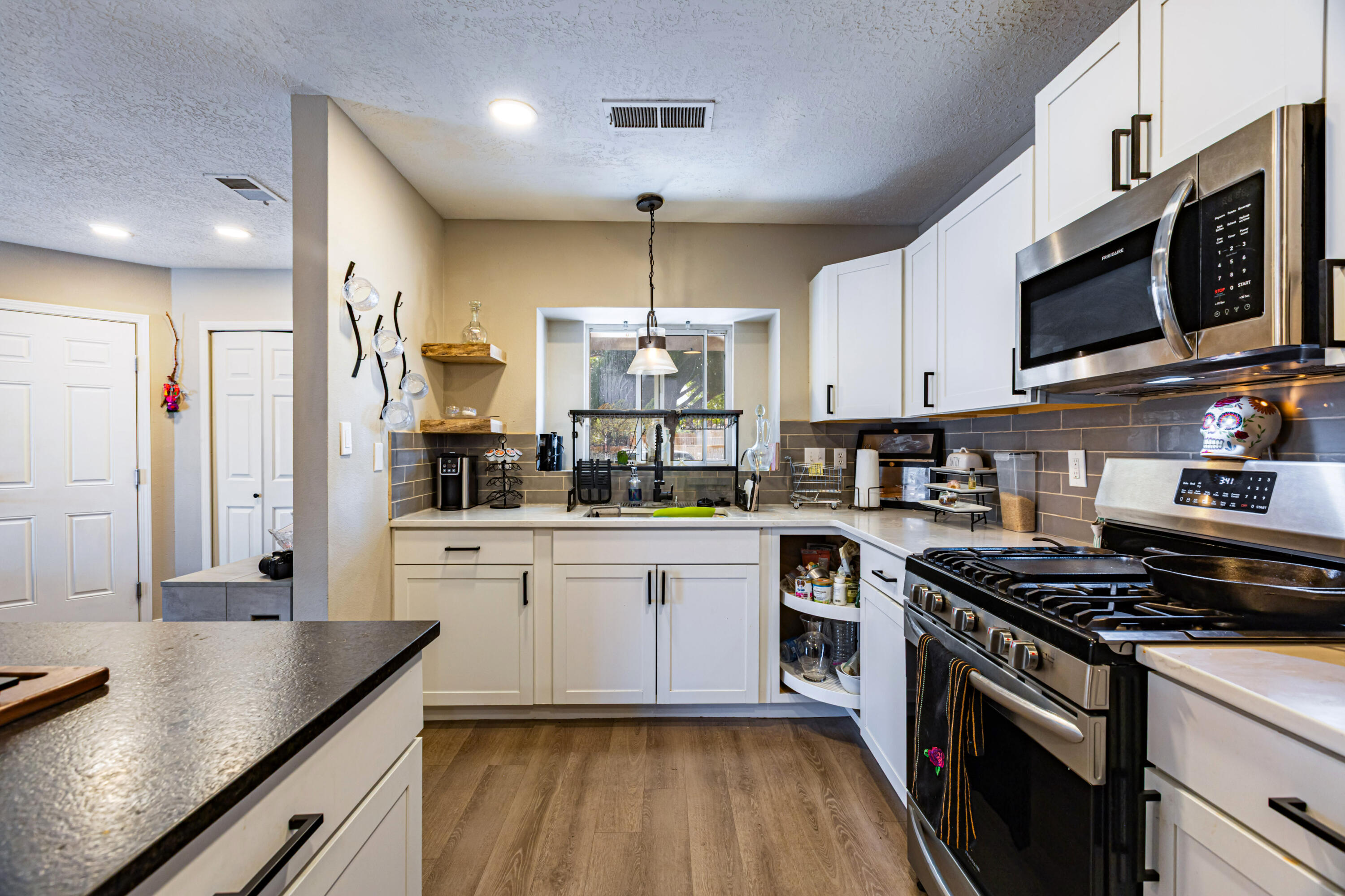 Photo 4 — 2358 Elizabeth Ann Road NE