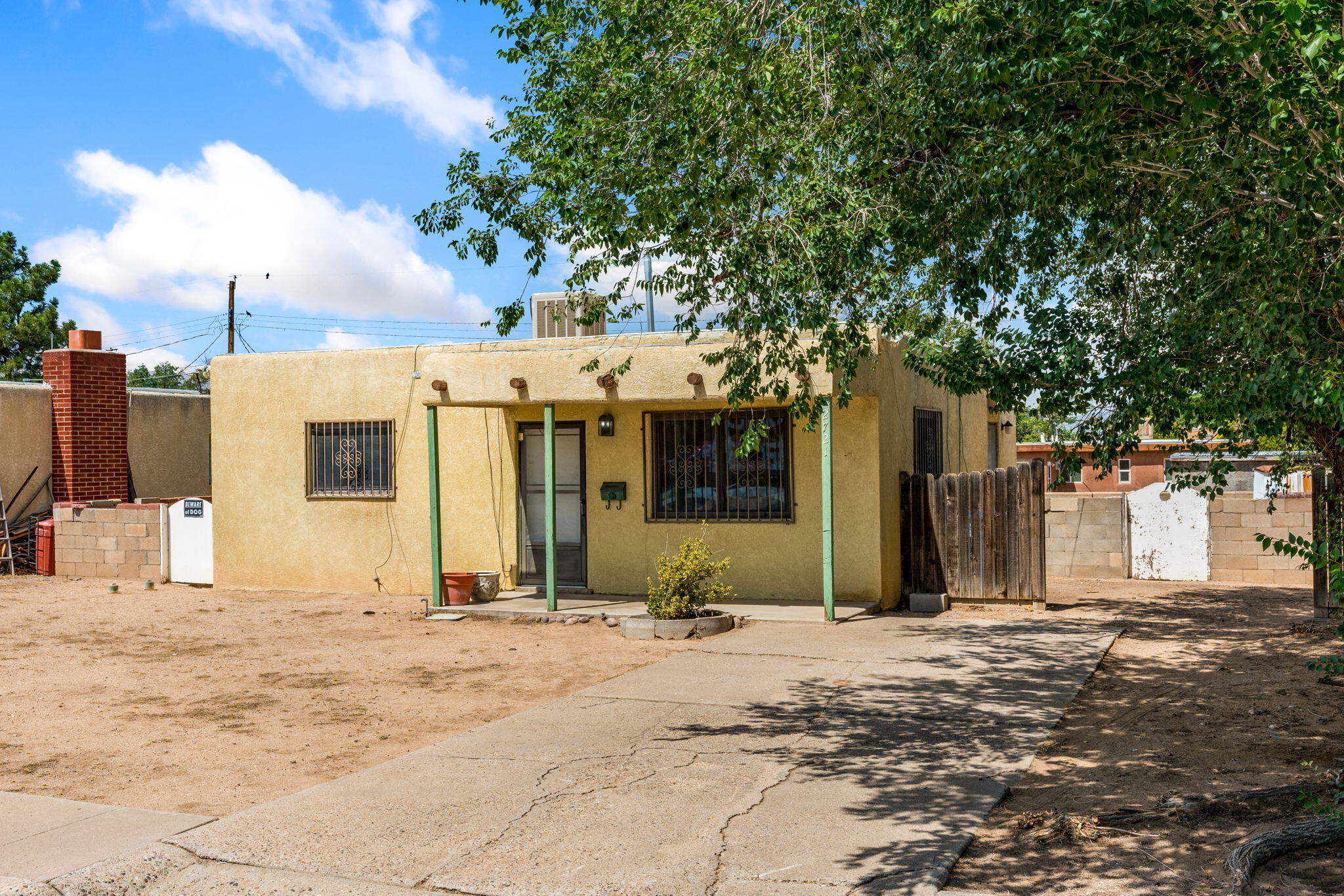 Photo 3 — 2721 Bel Air Drive NE