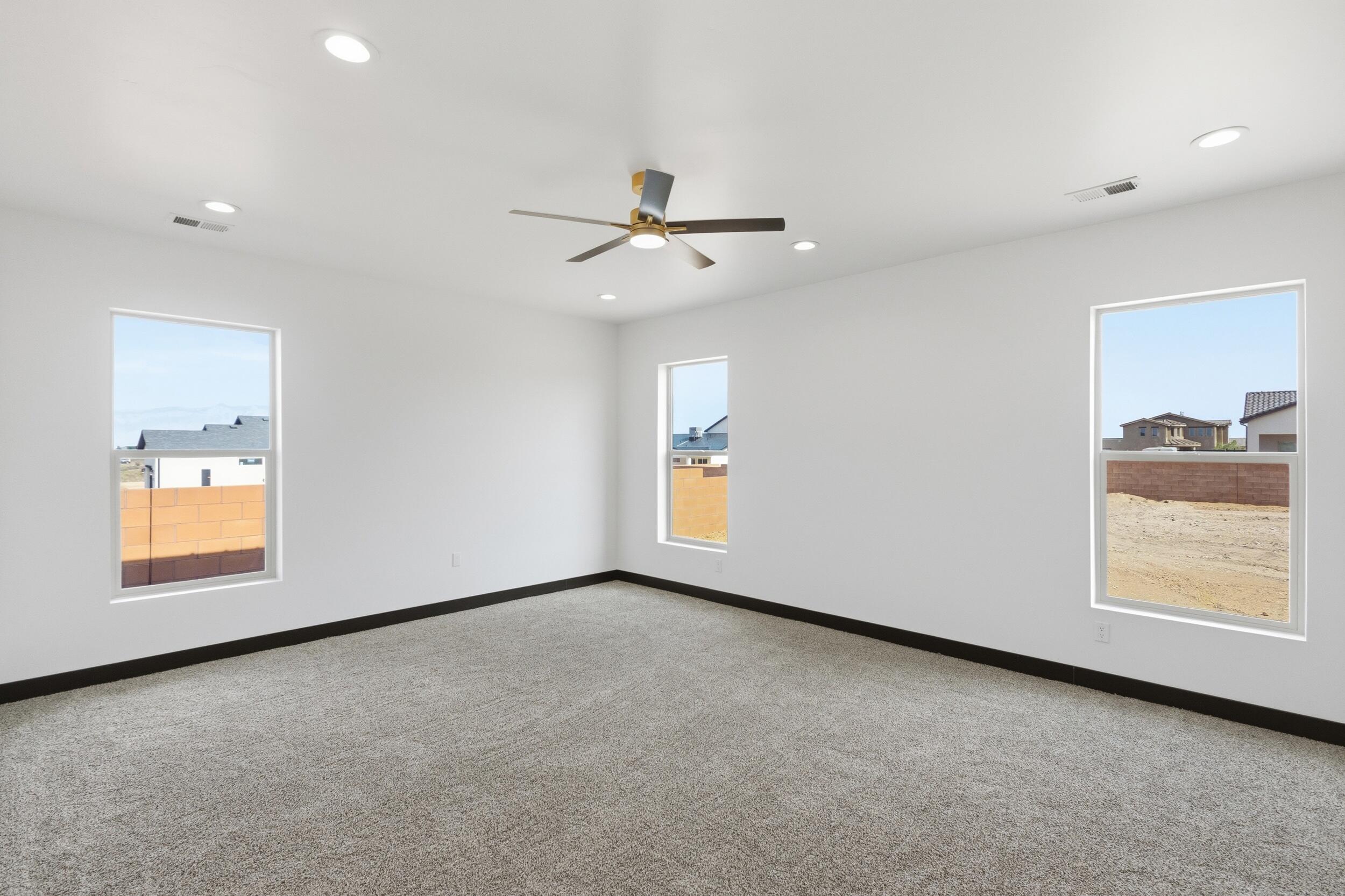 Photo 19 — 404 Northern Boulevard NE