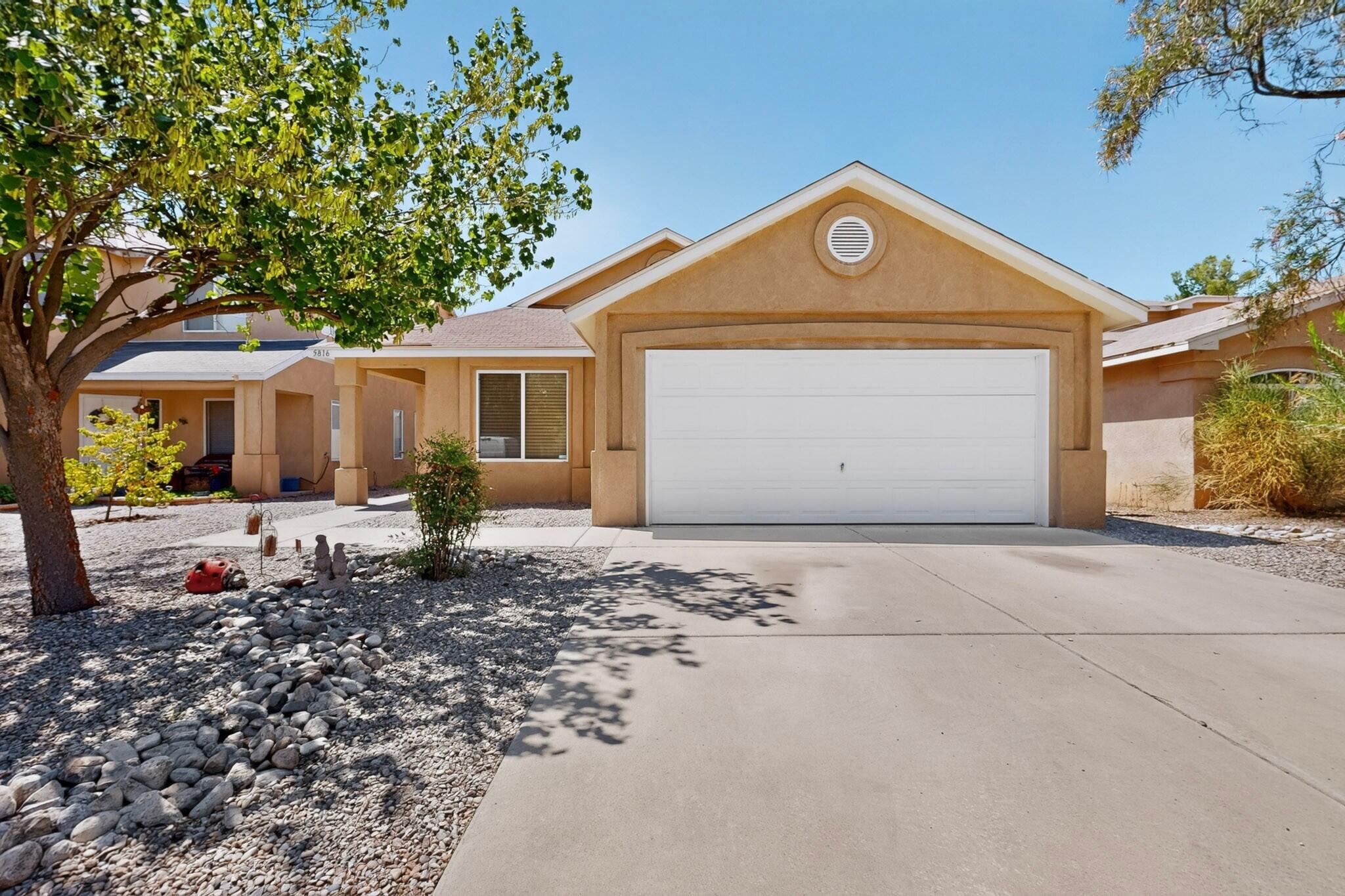 5816 Day Dreamer Road NW