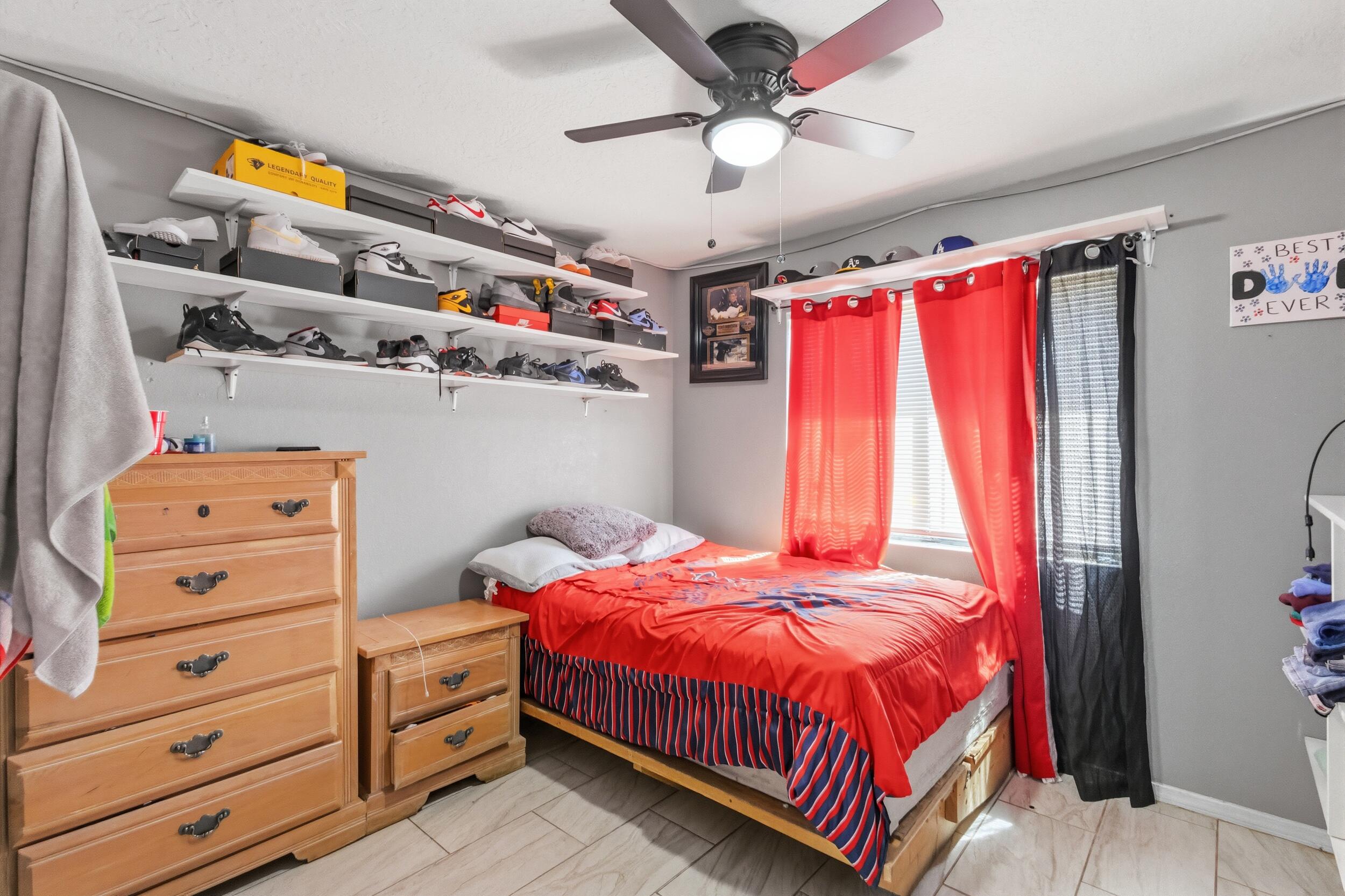 Photo 13 — 4621 Glendale Place NW