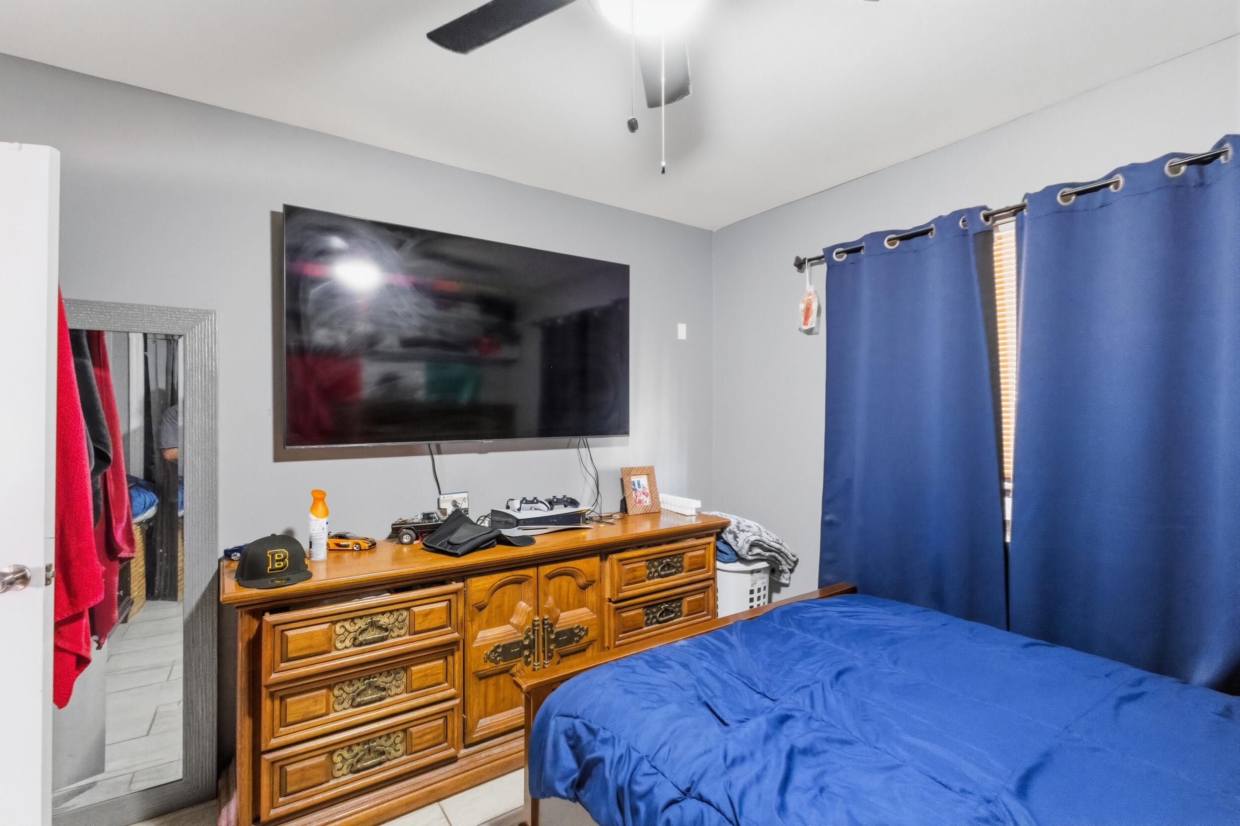 Photo 10 — 4621 Glendale Place NW