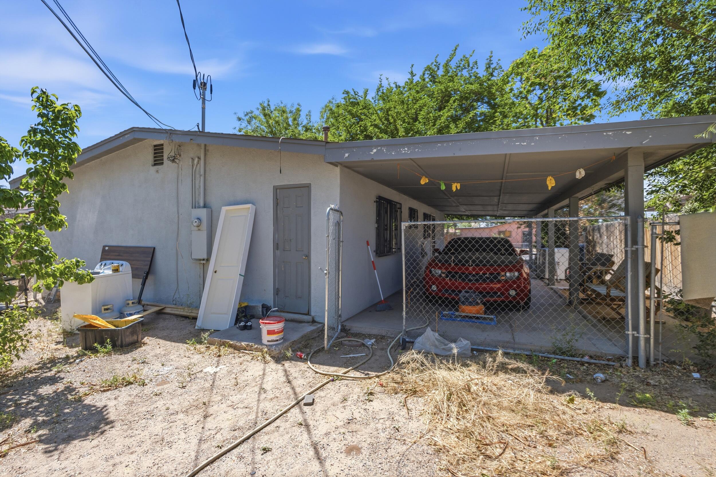 Photo 4 — 4621 Glendale Place NW