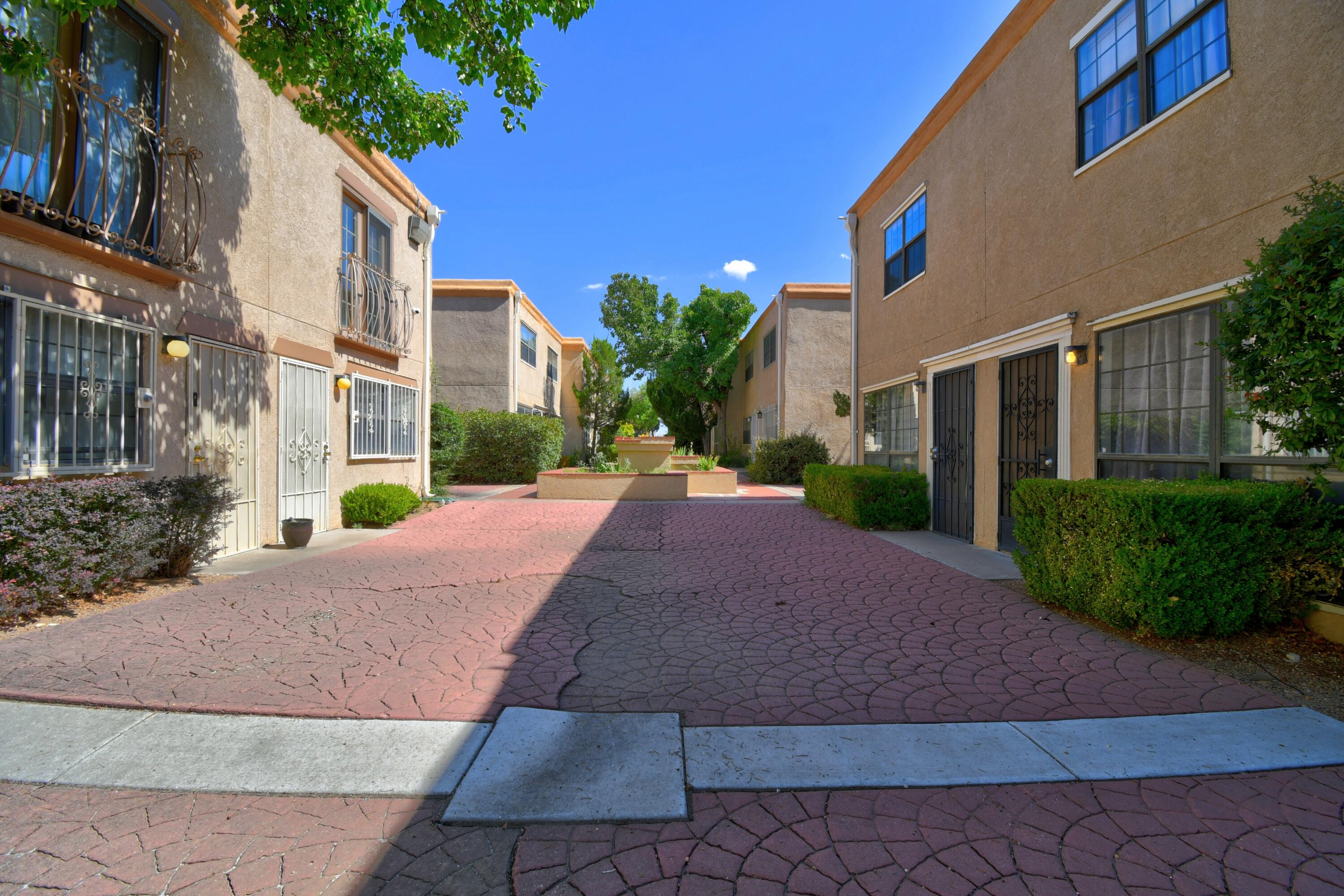 Photo 16 — 6041 Sequoia Road NW APT B12