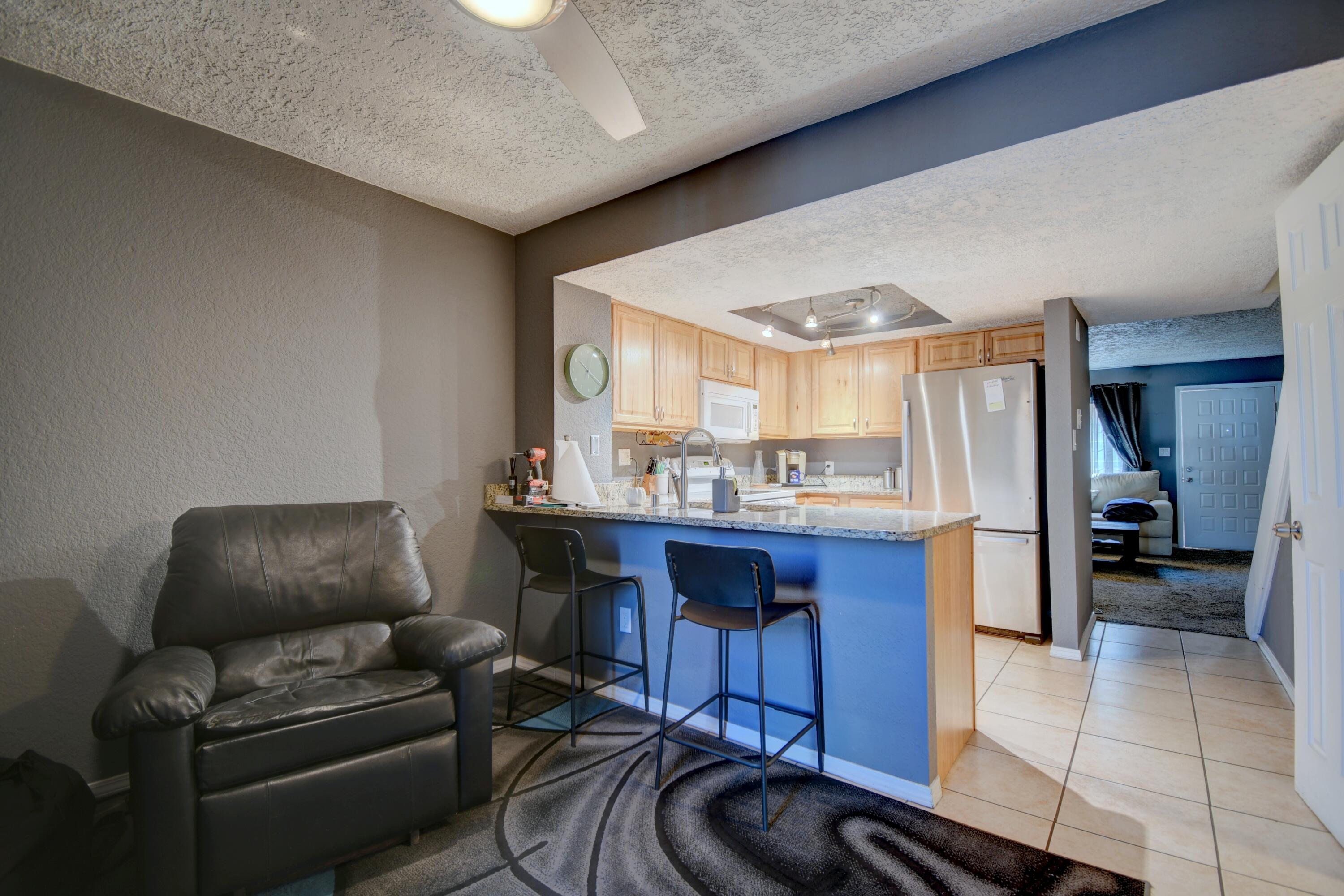 Photo 12 — 6041 Sequoia Road NW APT B12