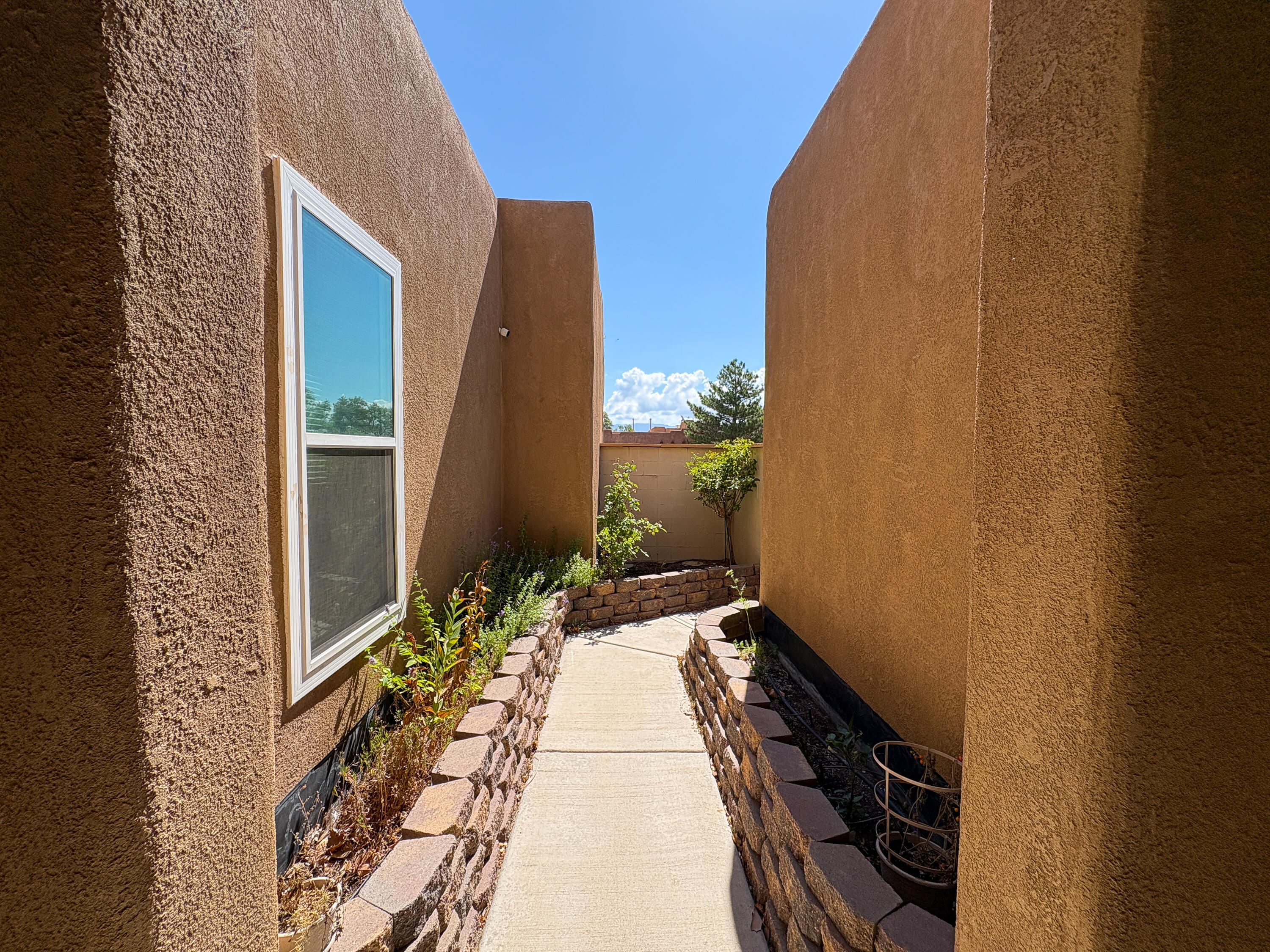 Photo 12 — 10215 Marin Drive NW