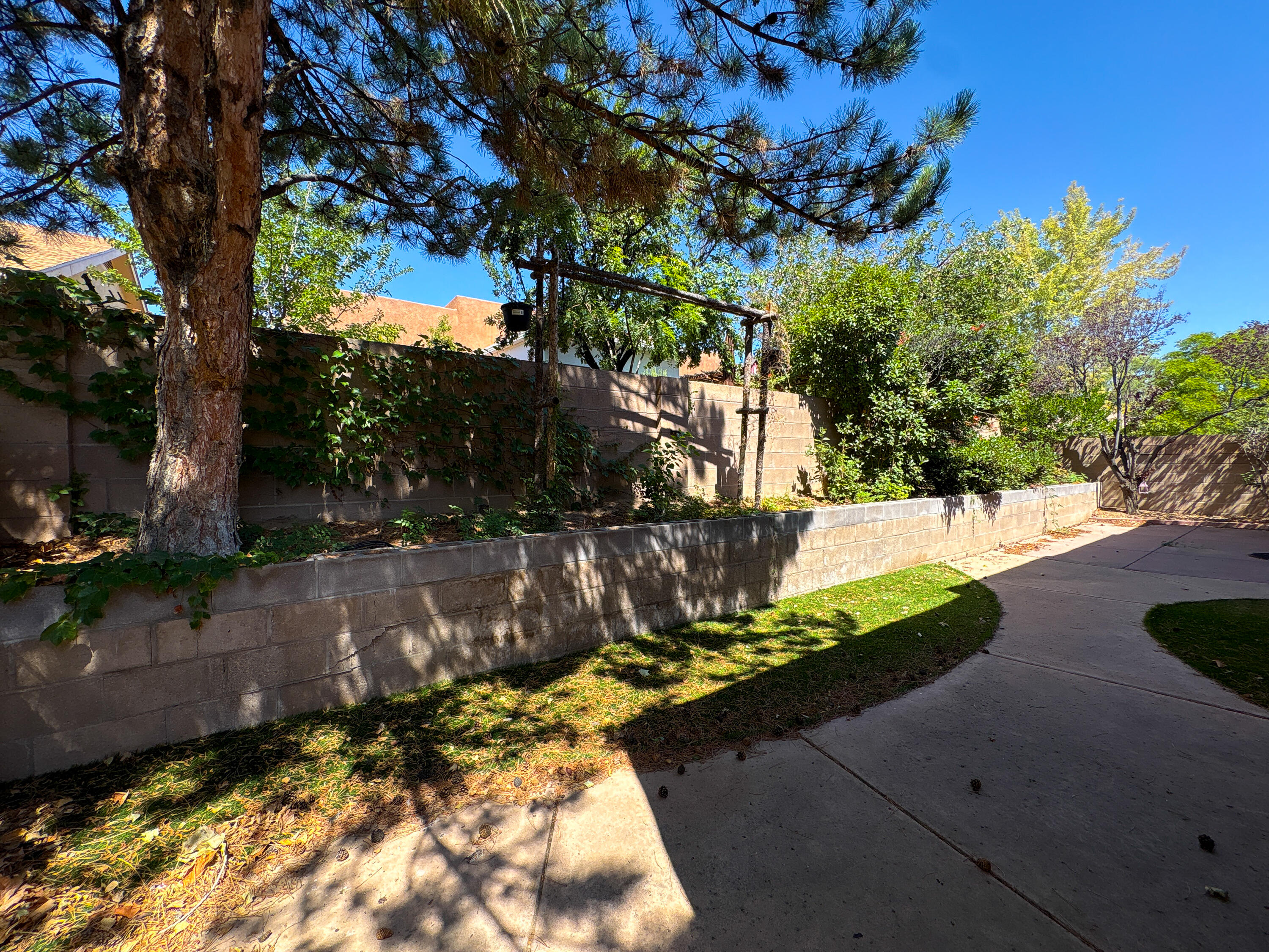 Photo 9 — 10215 Marin Drive NW