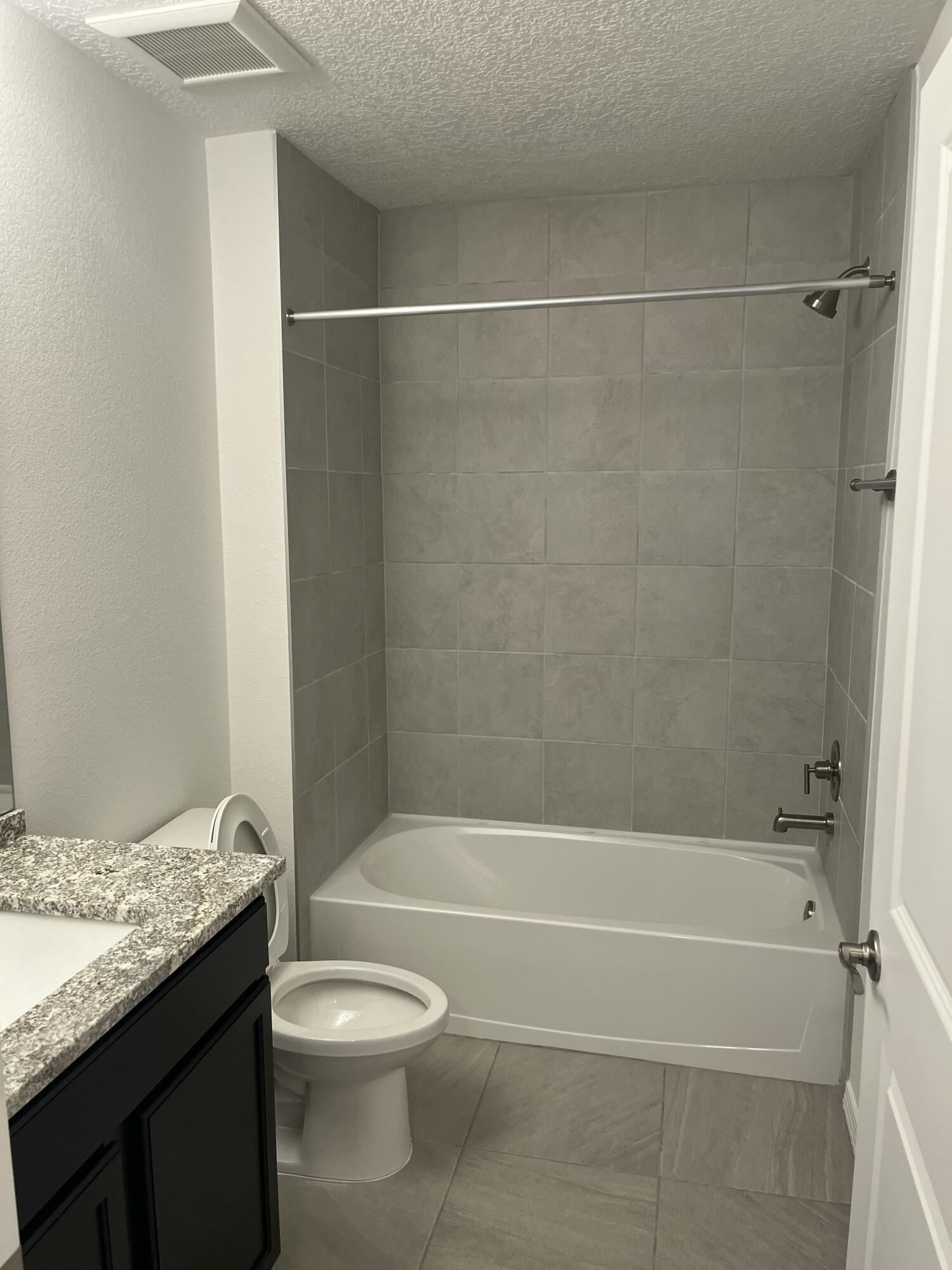 Photo 4 — 8940 Mountain Ash Avenue SW