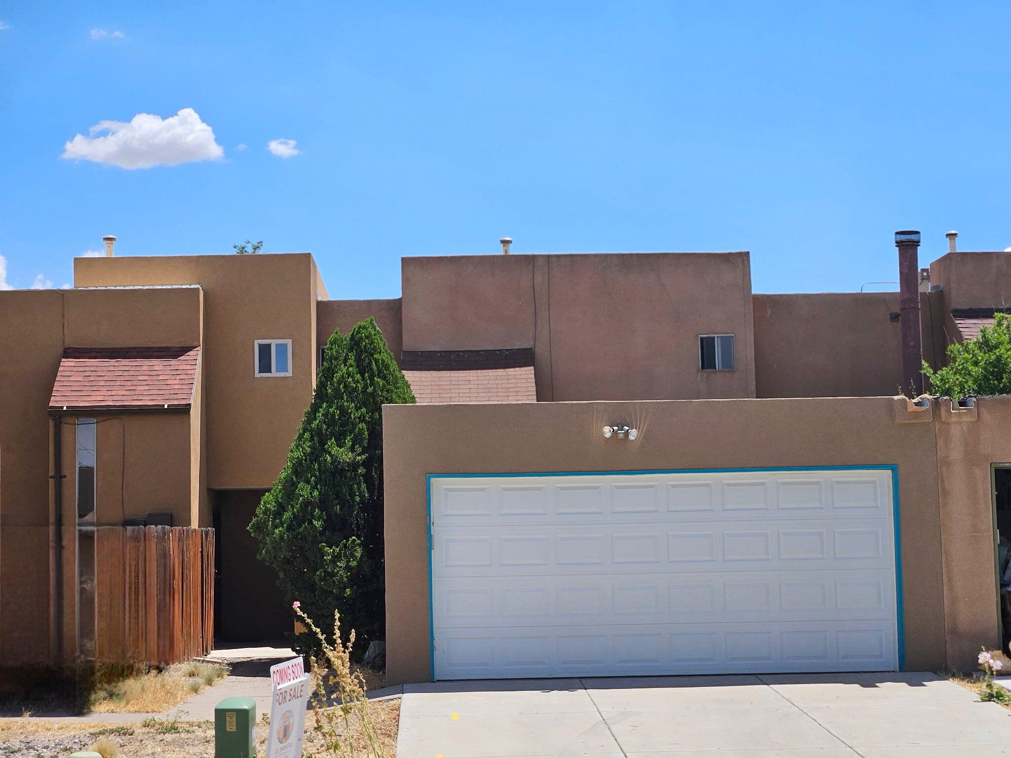 Photo 2 — 516 Sanchez Road NW
