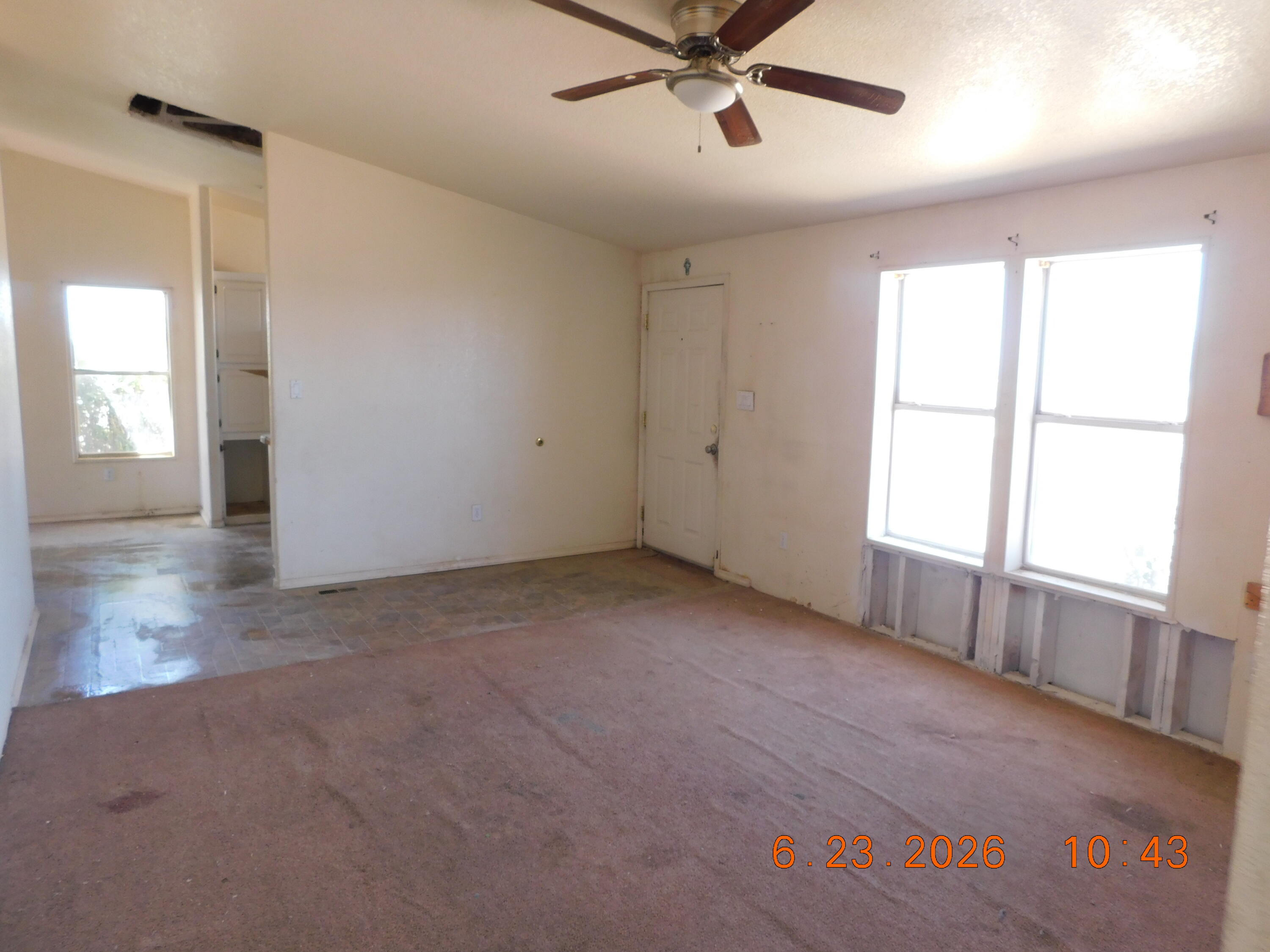 Photo 5 — 673 Meadowlake Road