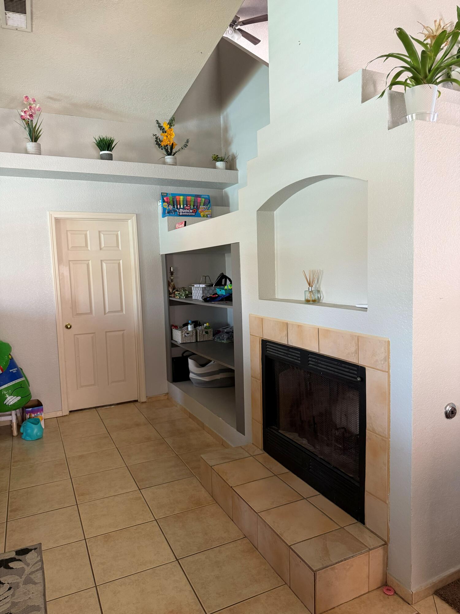 Photo 13 — 6305 Sunray Road NW