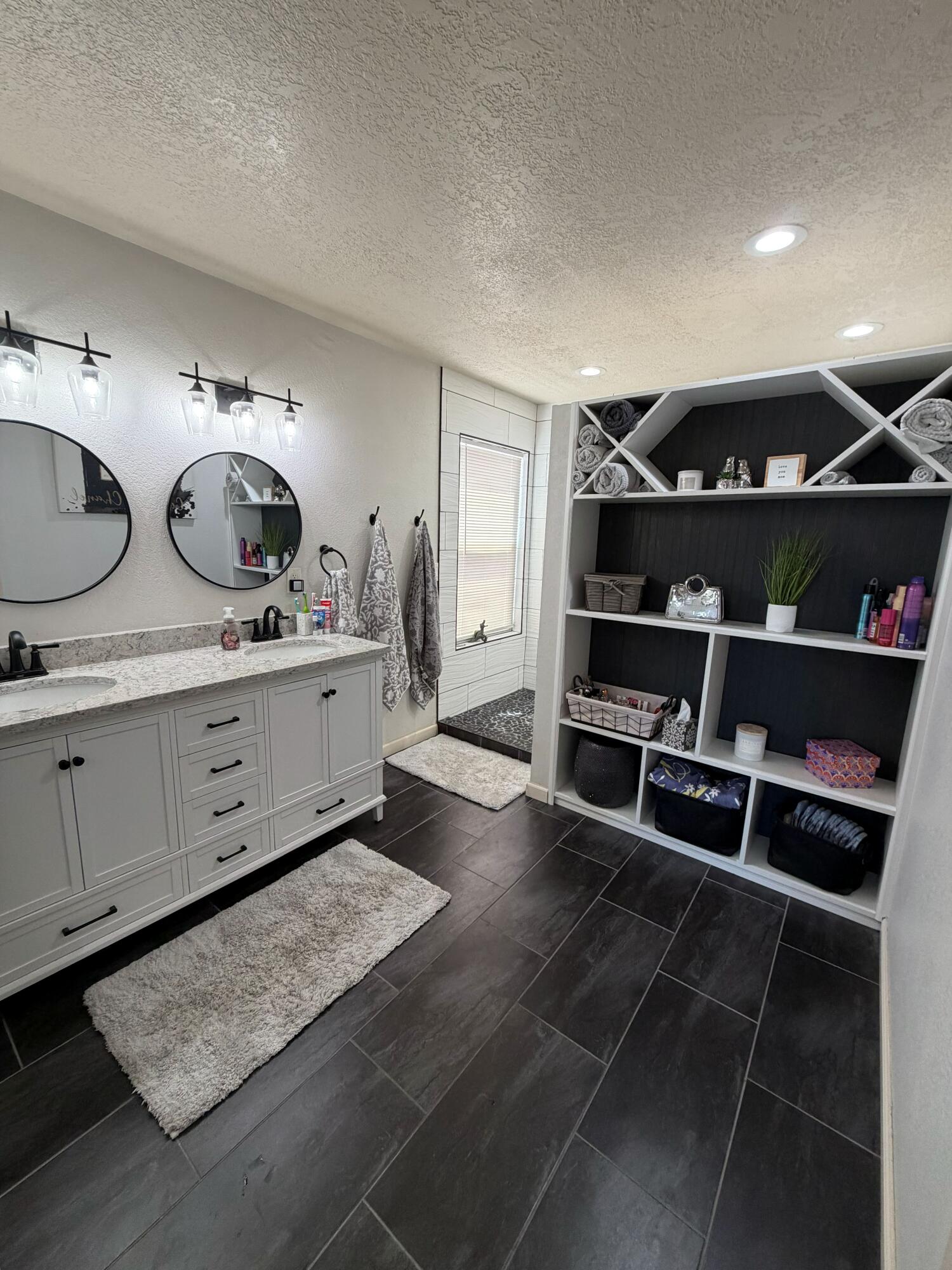 Photo 18 — 6305 Sunray Road NW