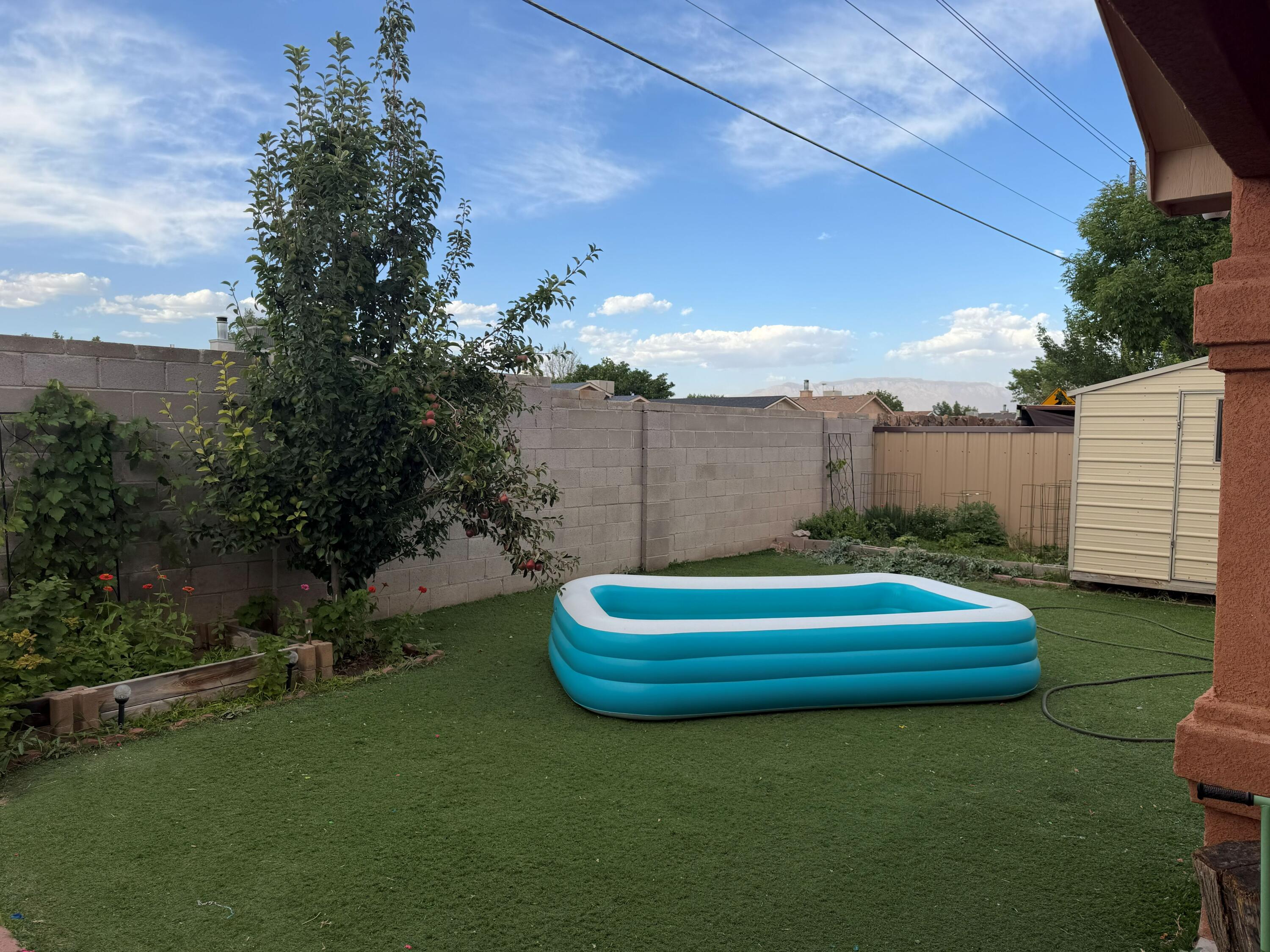 Photo 7 — 6305 Sunray Road NW