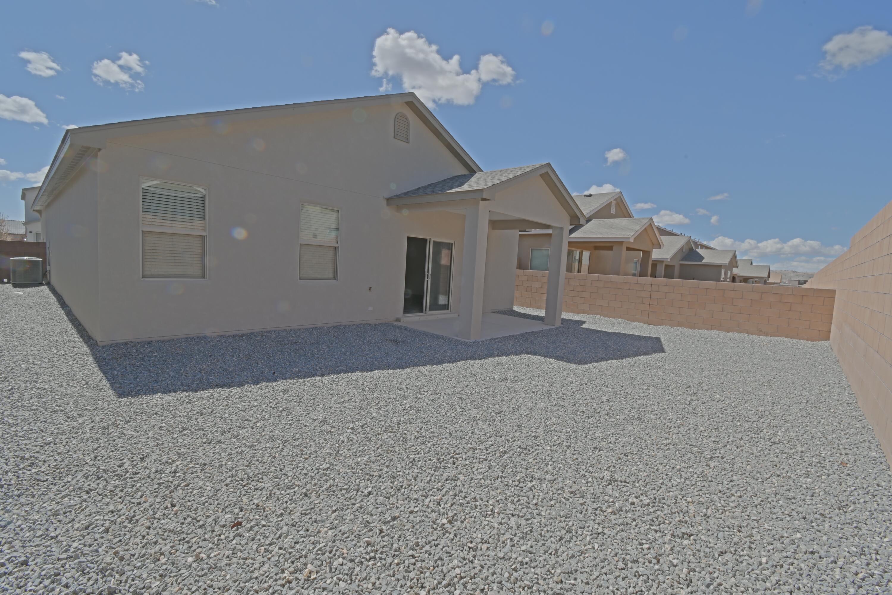 Photo 13 — 2590 Camino Plata Loop NE