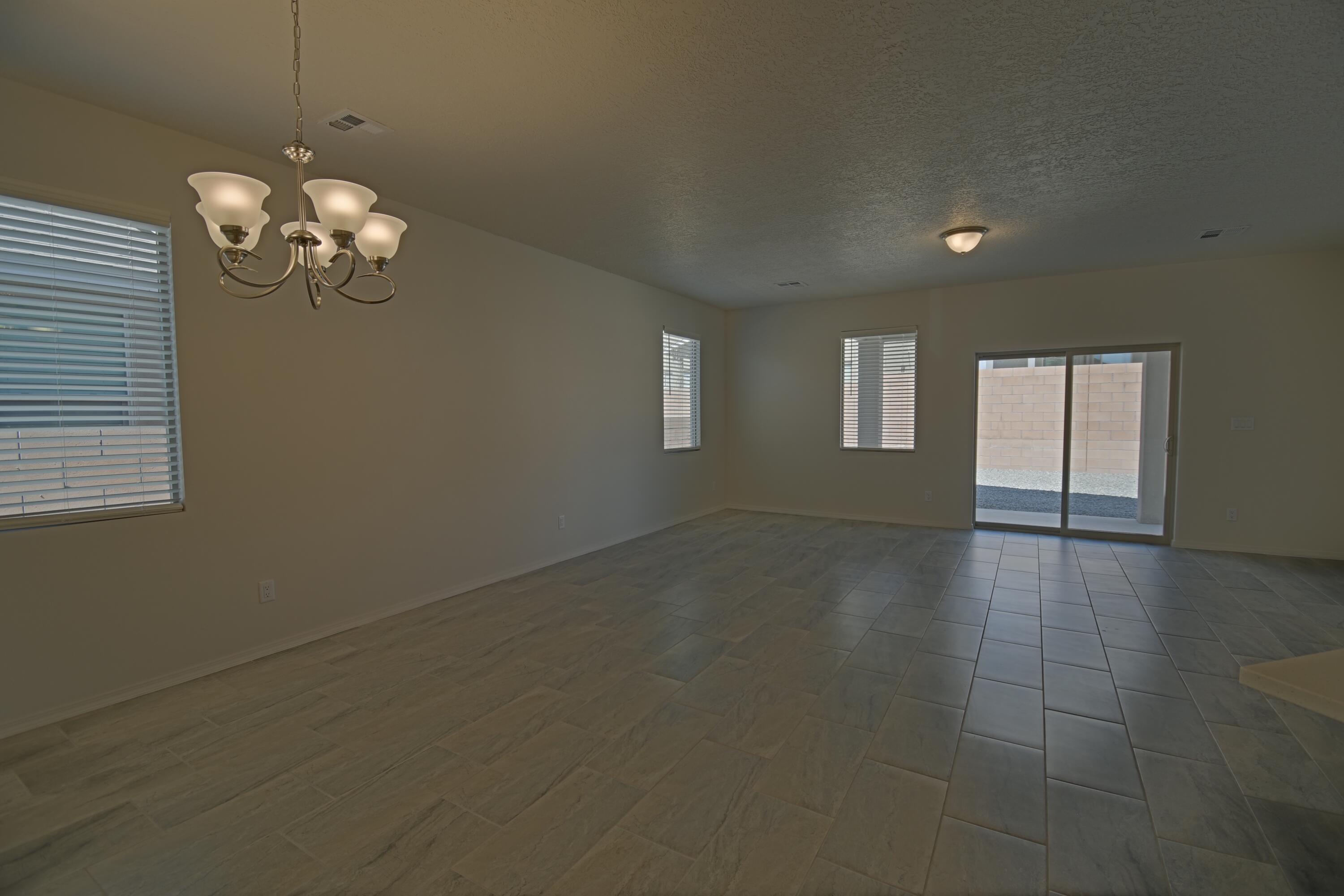 Photo 4 — 2590 Camino Plata Loop NE